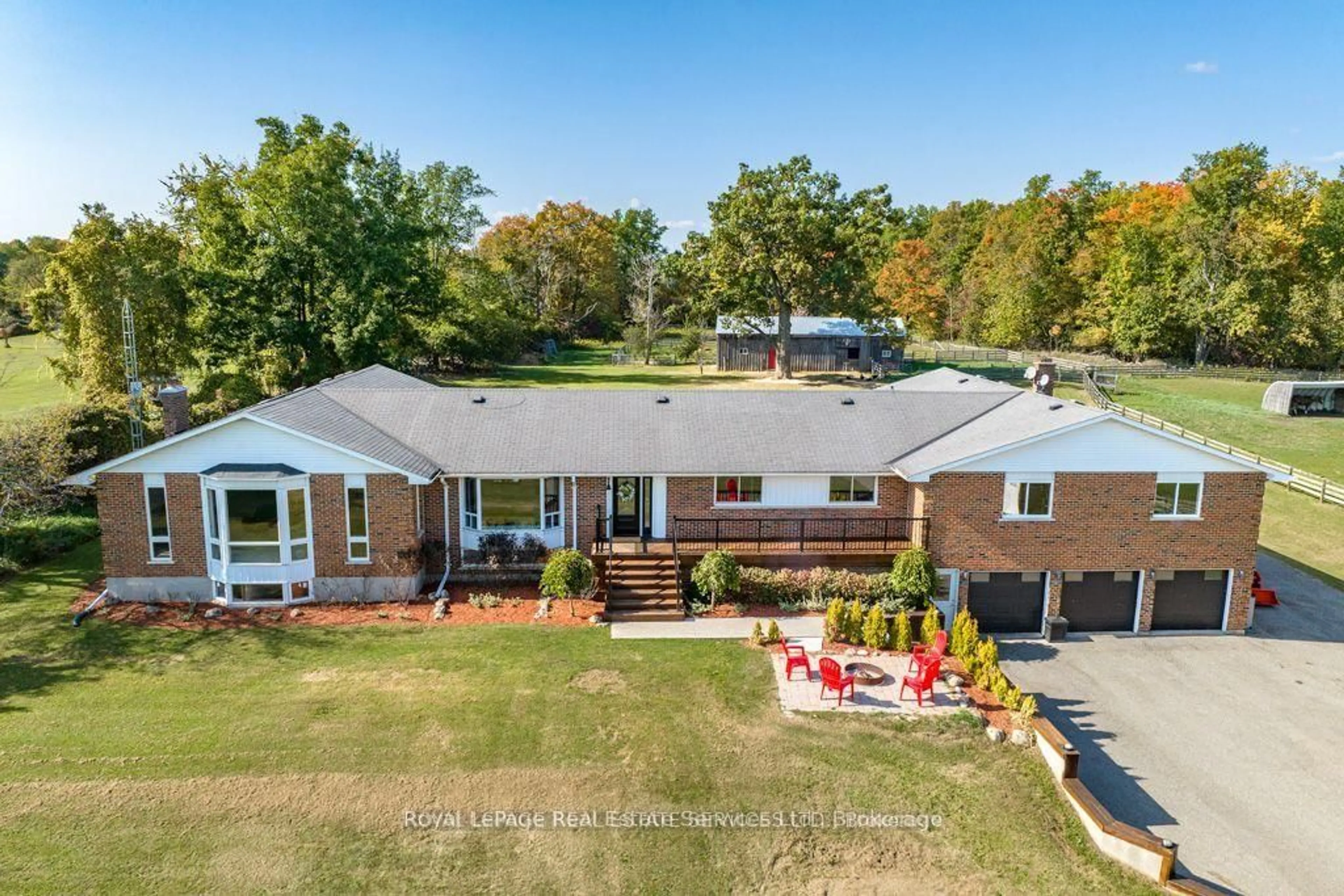 A pic from outside/outdoor area/front of a property/back of a property/a pic from drone, mountain view for 9630 Wellington Road 42, Erin Ontario L7G 4S8