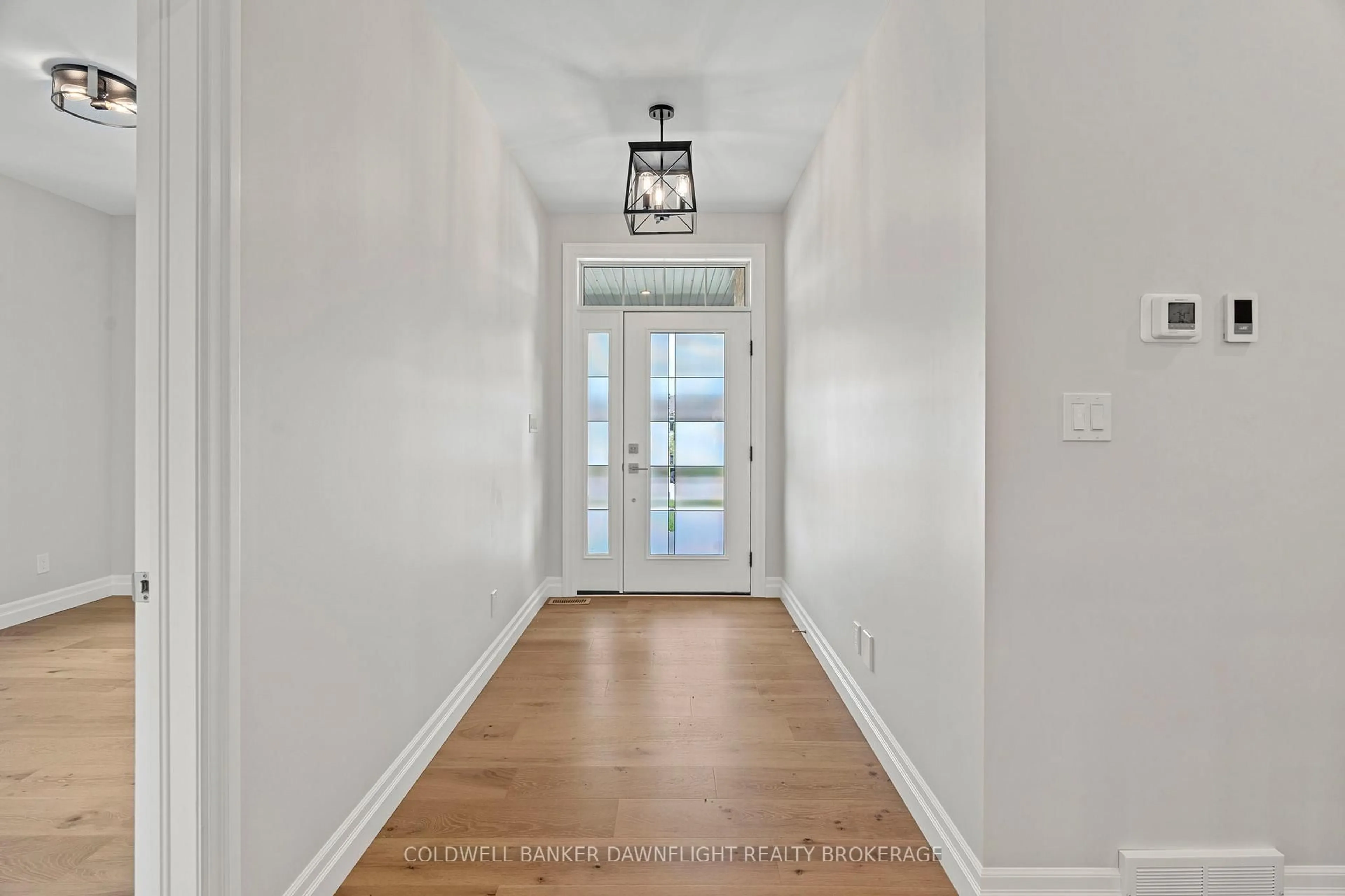 Indoor entryway for 483 Motz Blvd, South Huron Ontario N0M 1S1
