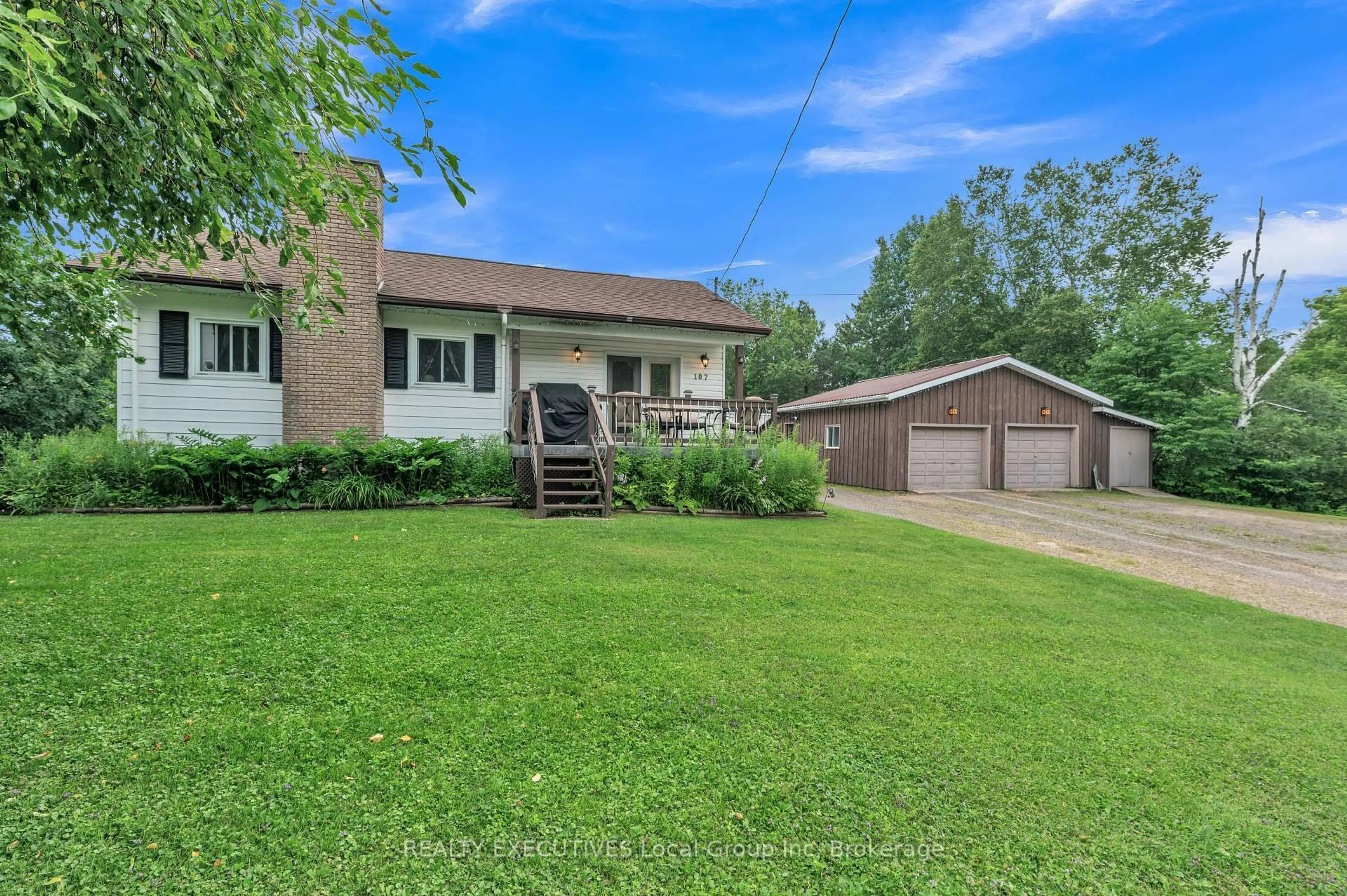 A pic from outside/outdoor area/front of a property/back of a property/a pic from drone, unknown for 107 GAGNON St, Bonfield Ontario P0H 1E0