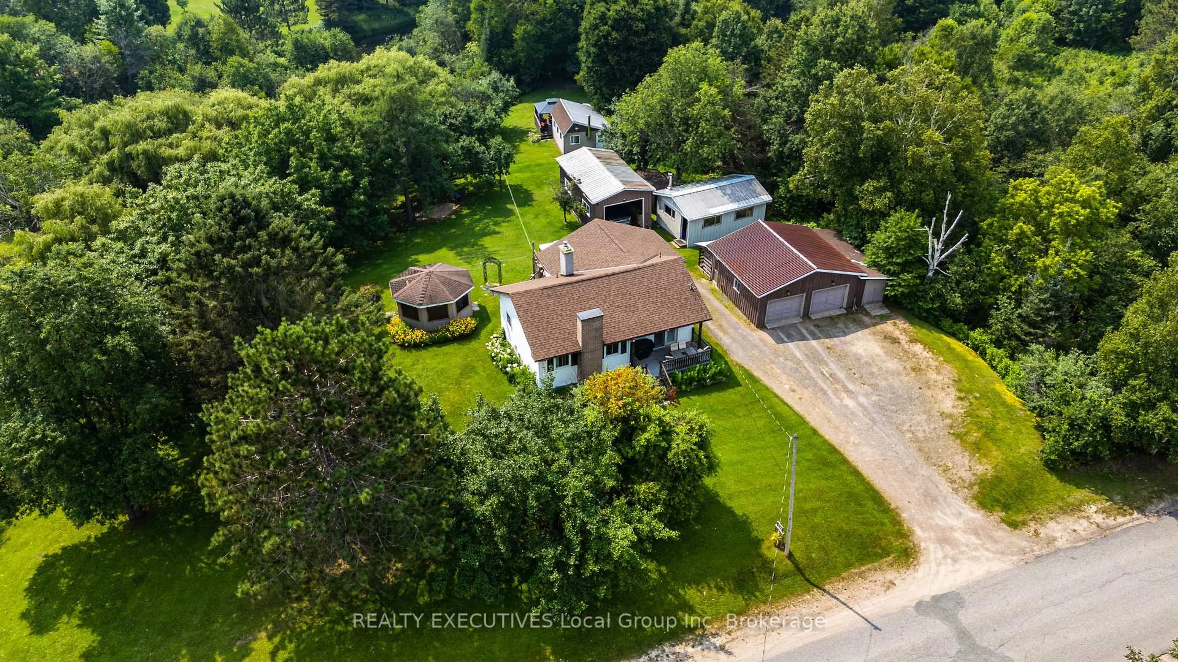 A pic from outside/outdoor area/front of a property/back of a property/a pic from drone, street for 107 GAGNON St, Bonfield Ontario P0H 1E0