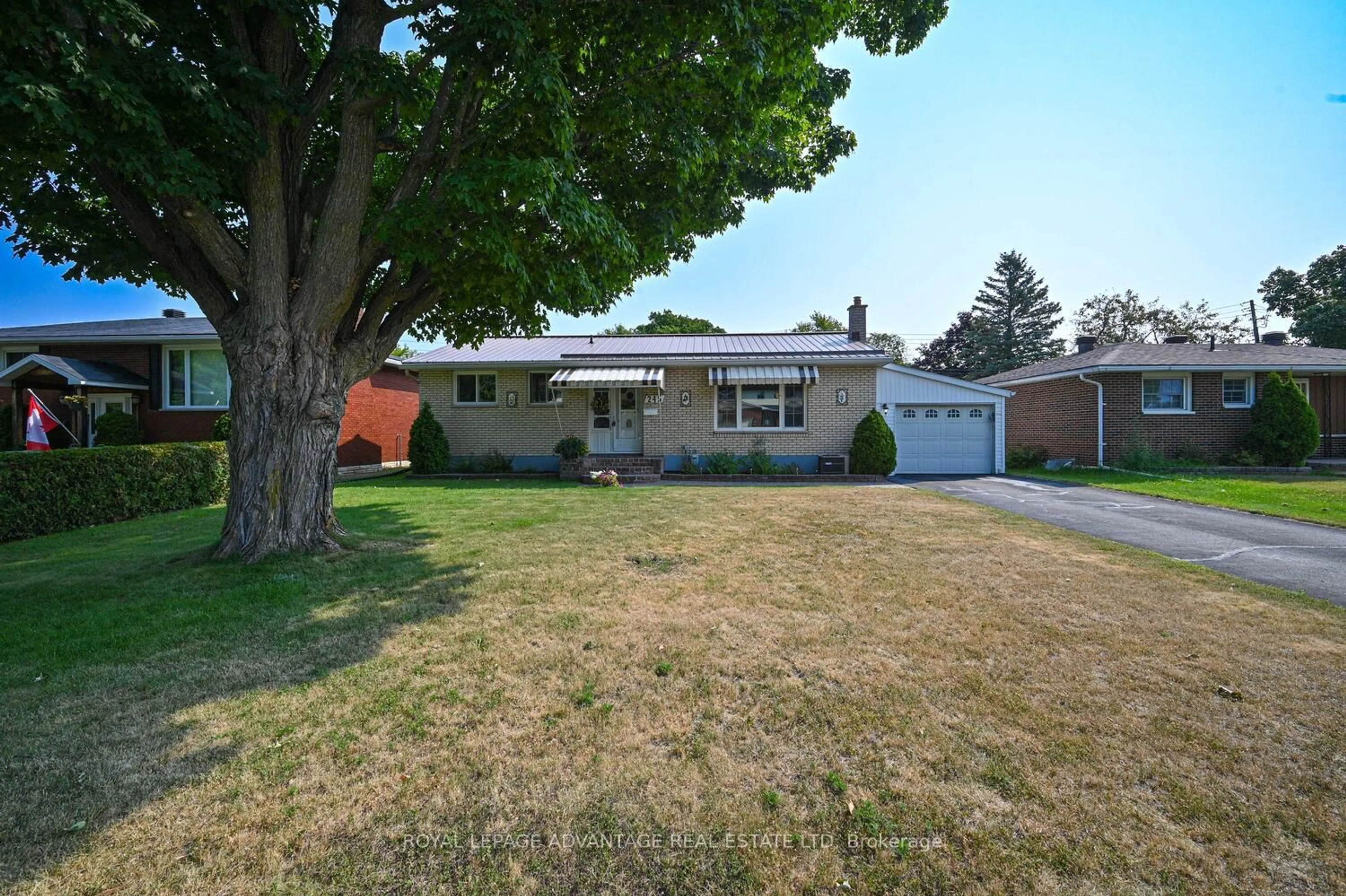 Unknown for 245 Allan St, Smiths Falls Ontario K7A 4M9
