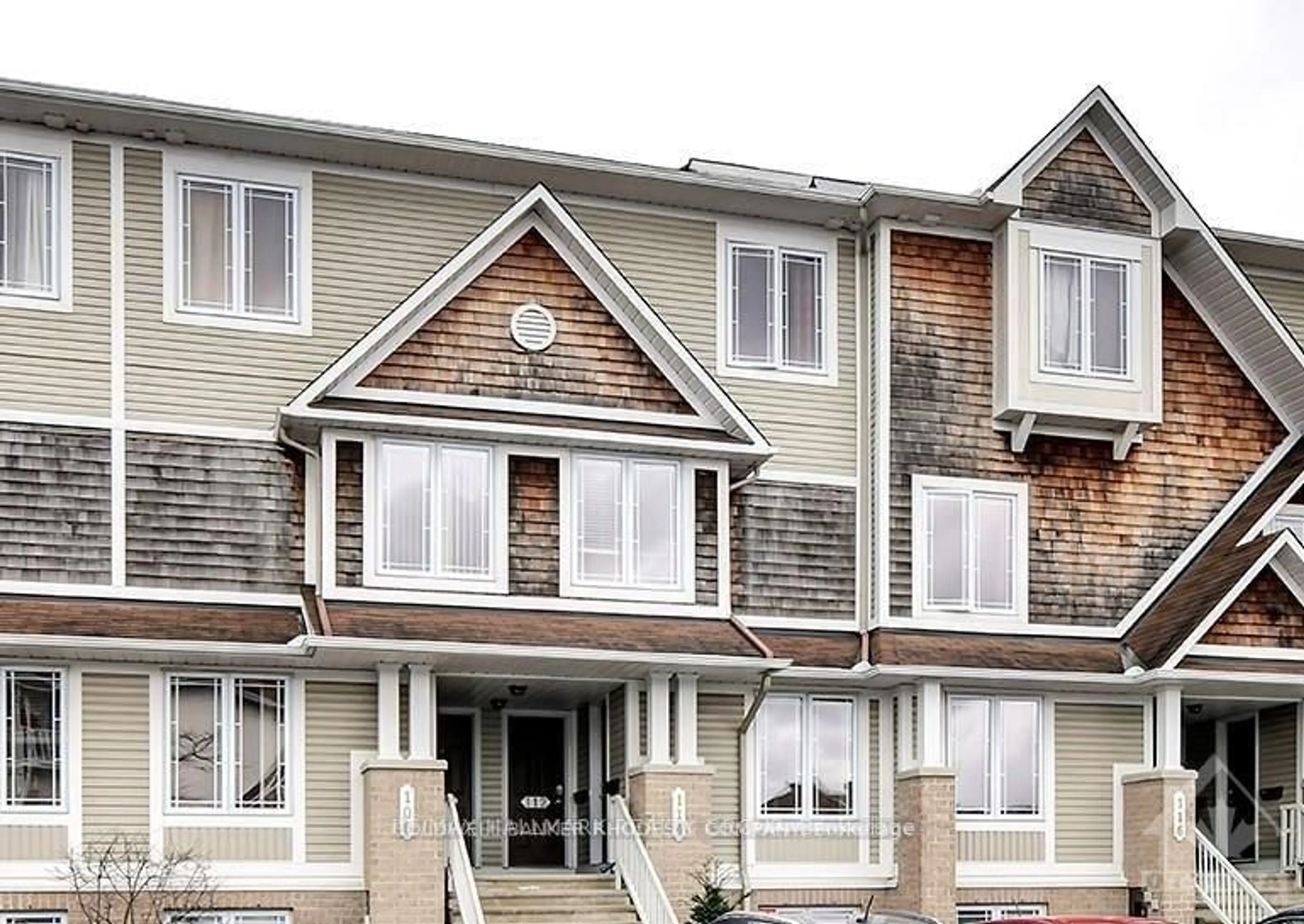 Home with vinyl exterior material, street for 114 Brentmore Private, Ottawa Ontario K4A 0B7
