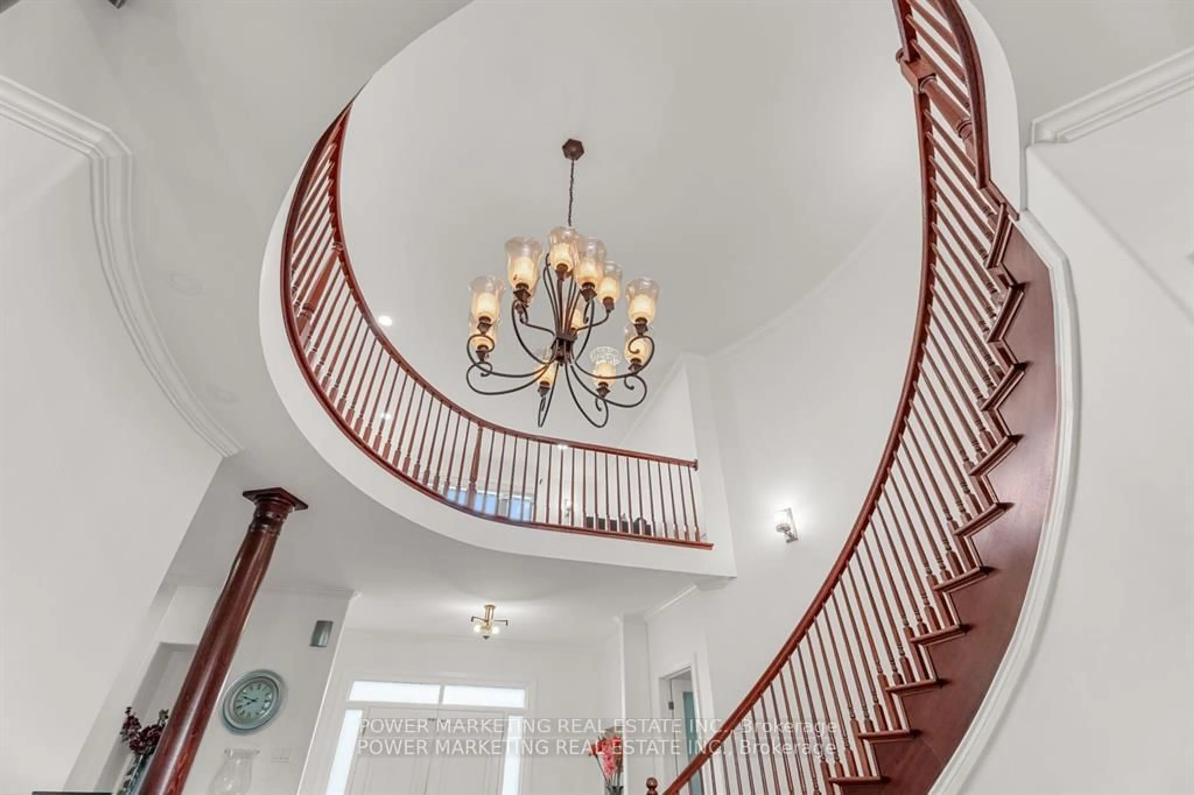 Stairs for 501 Winnards Perch Way, Ottawa Ontario K4M 0A1