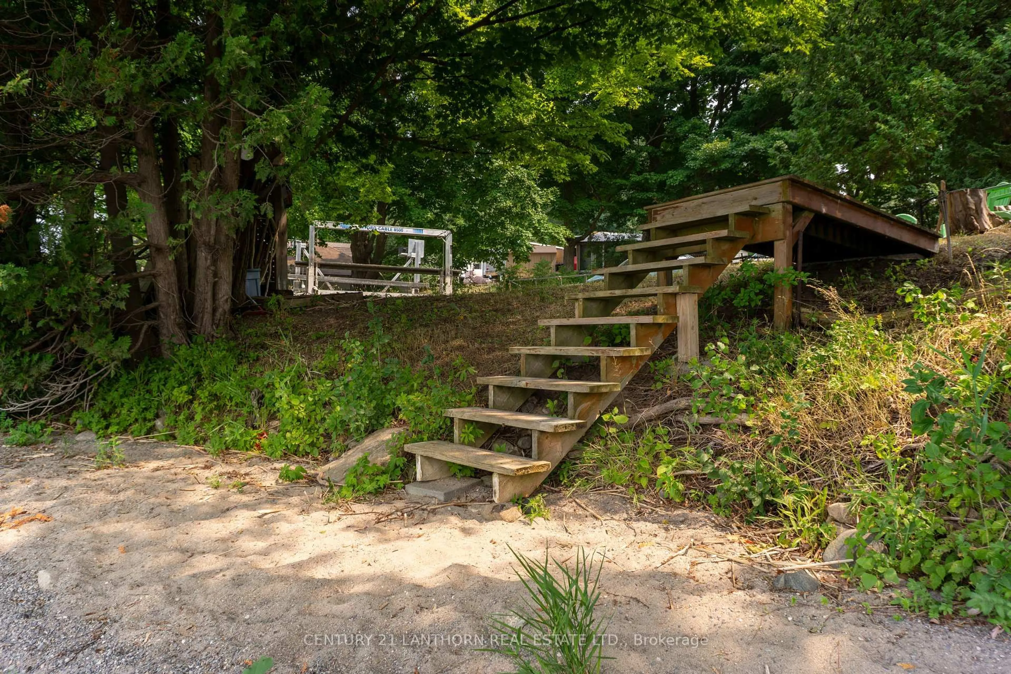 Stairs for 47 Blossom Lane, Prince Edward County Ontario K0K 1T0