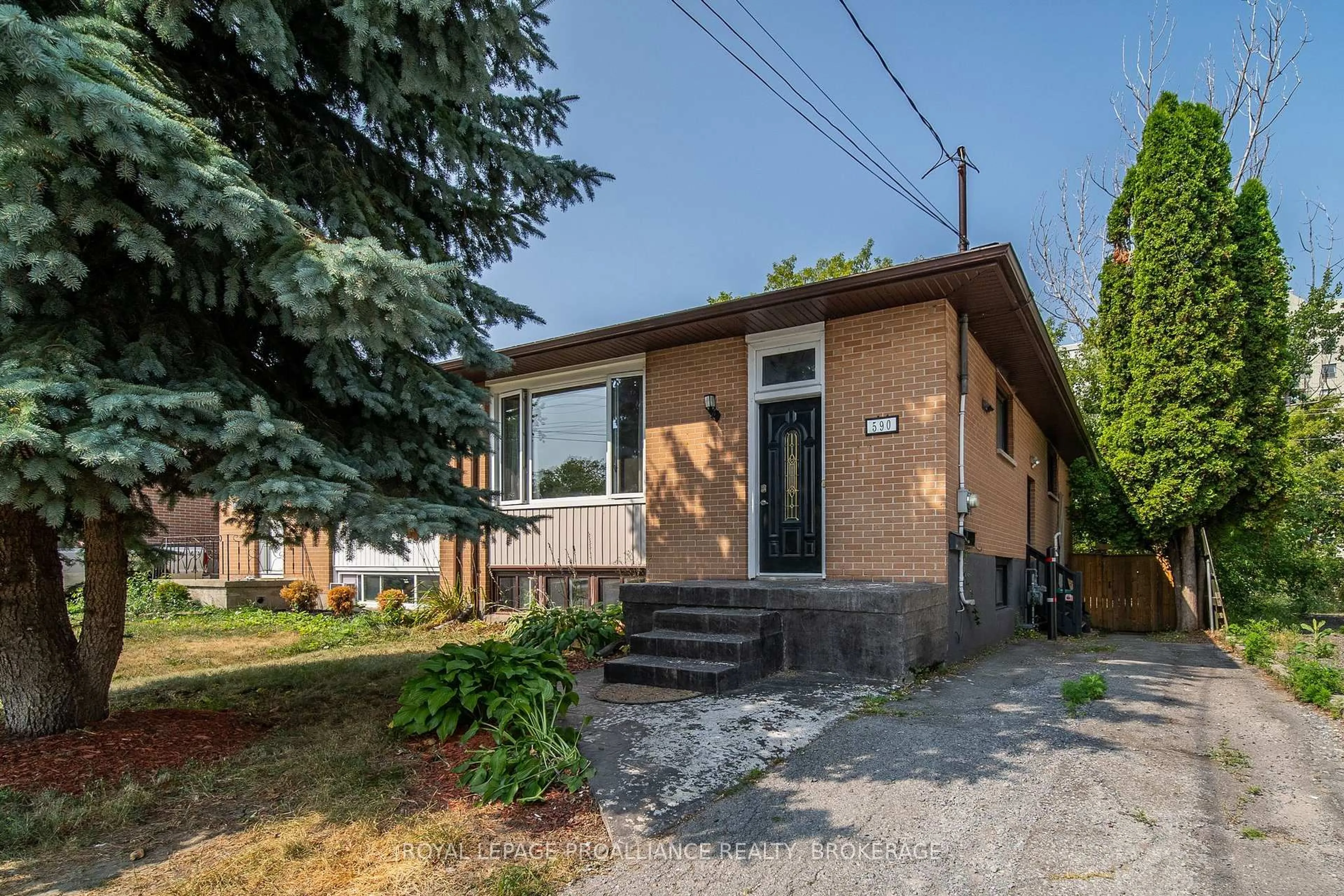 Home with brick exterior material, street for 590 Macdonnell St, Kingston Ontario K7K 4X1