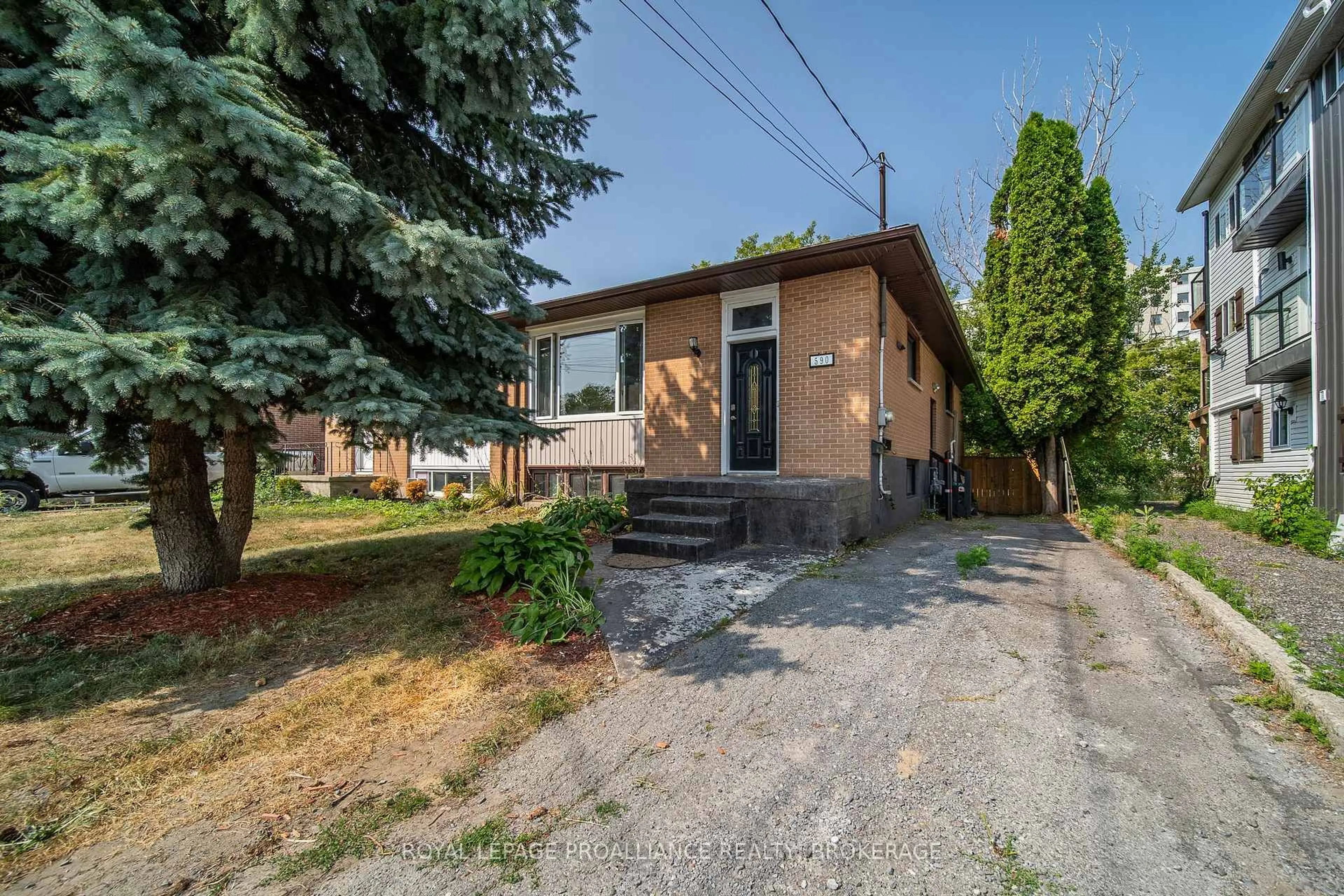 Unknown for 590 Macdonnell St, Kingston Ontario K7K 4X1