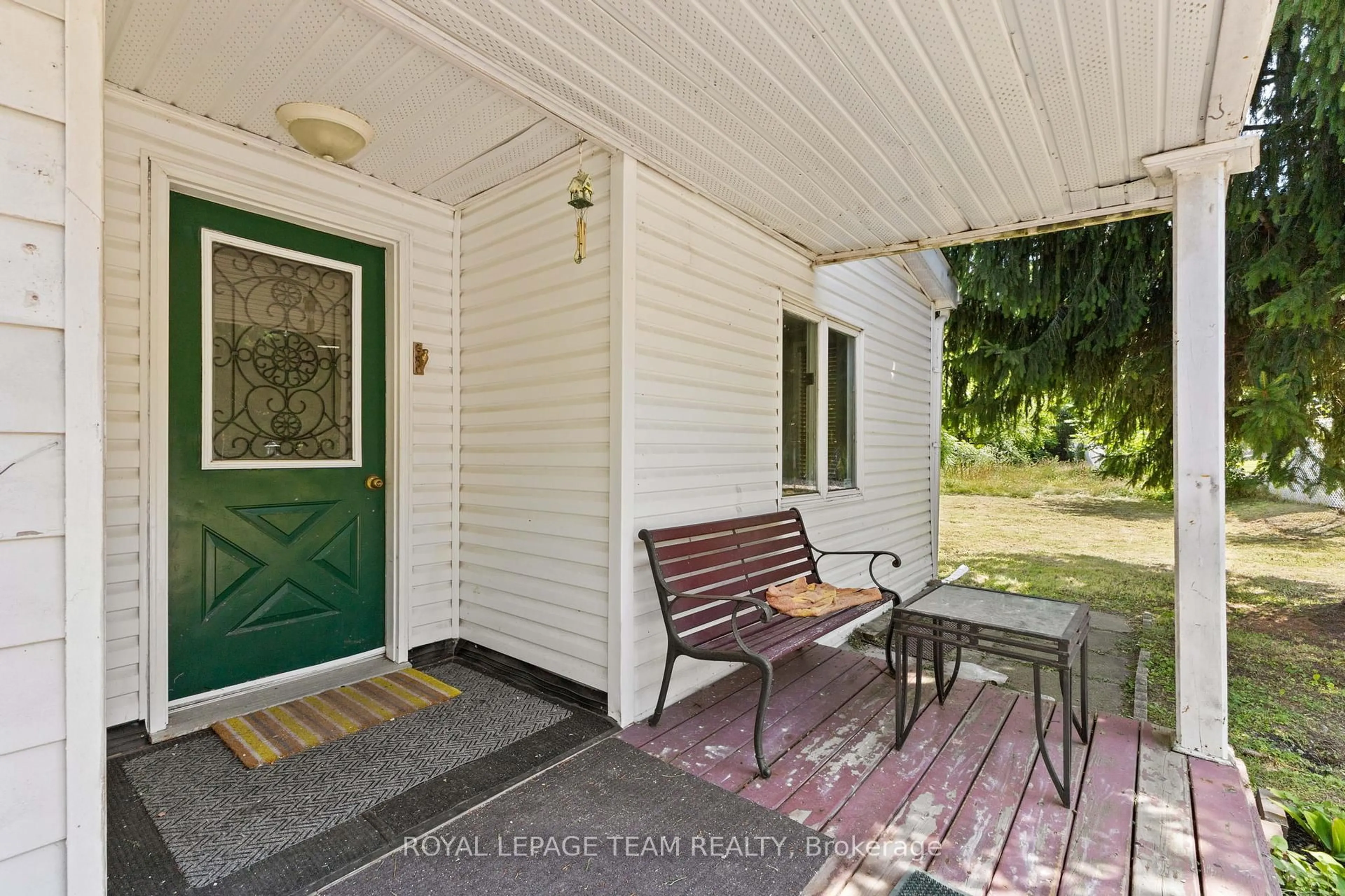 Unknown for 967 West St, Ottawa Ontario K4C 1C6