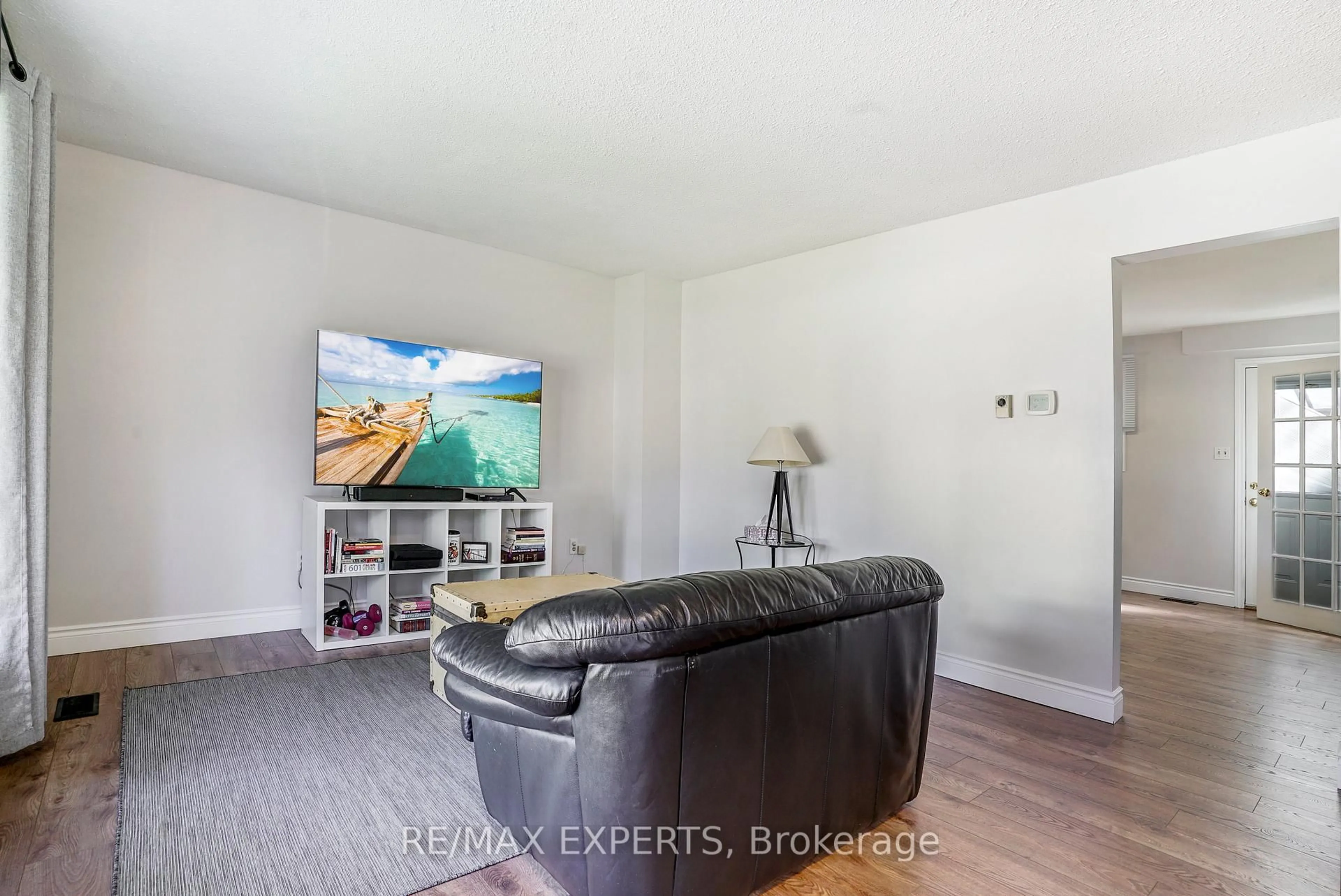 Unknown for 238 Lawnhurst Crt, Hamilton Ontario L8V 4R4