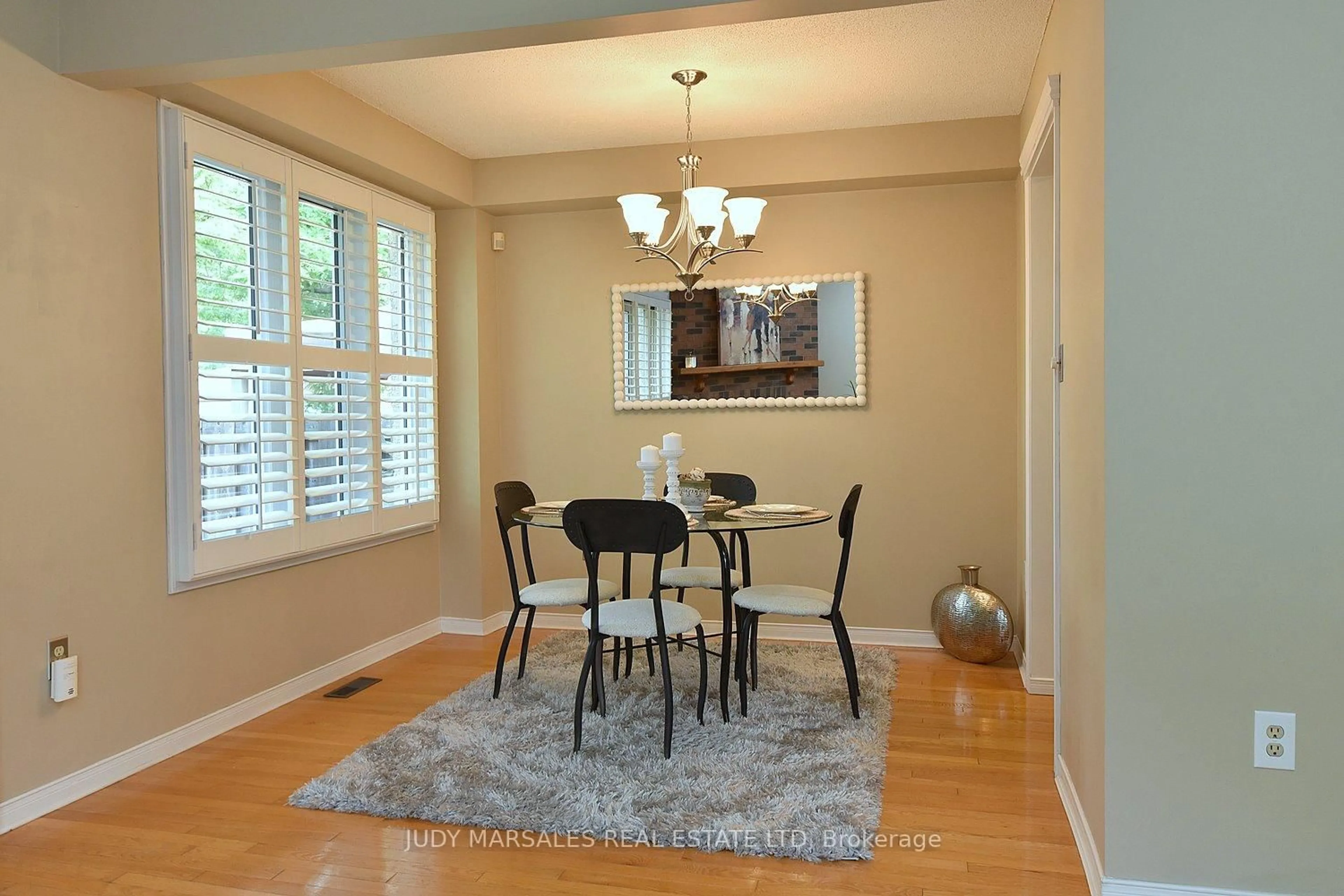 Dining room, unknown for 644 Upper Paradise Rd #20, Hamilton Ontario L9C 7K8