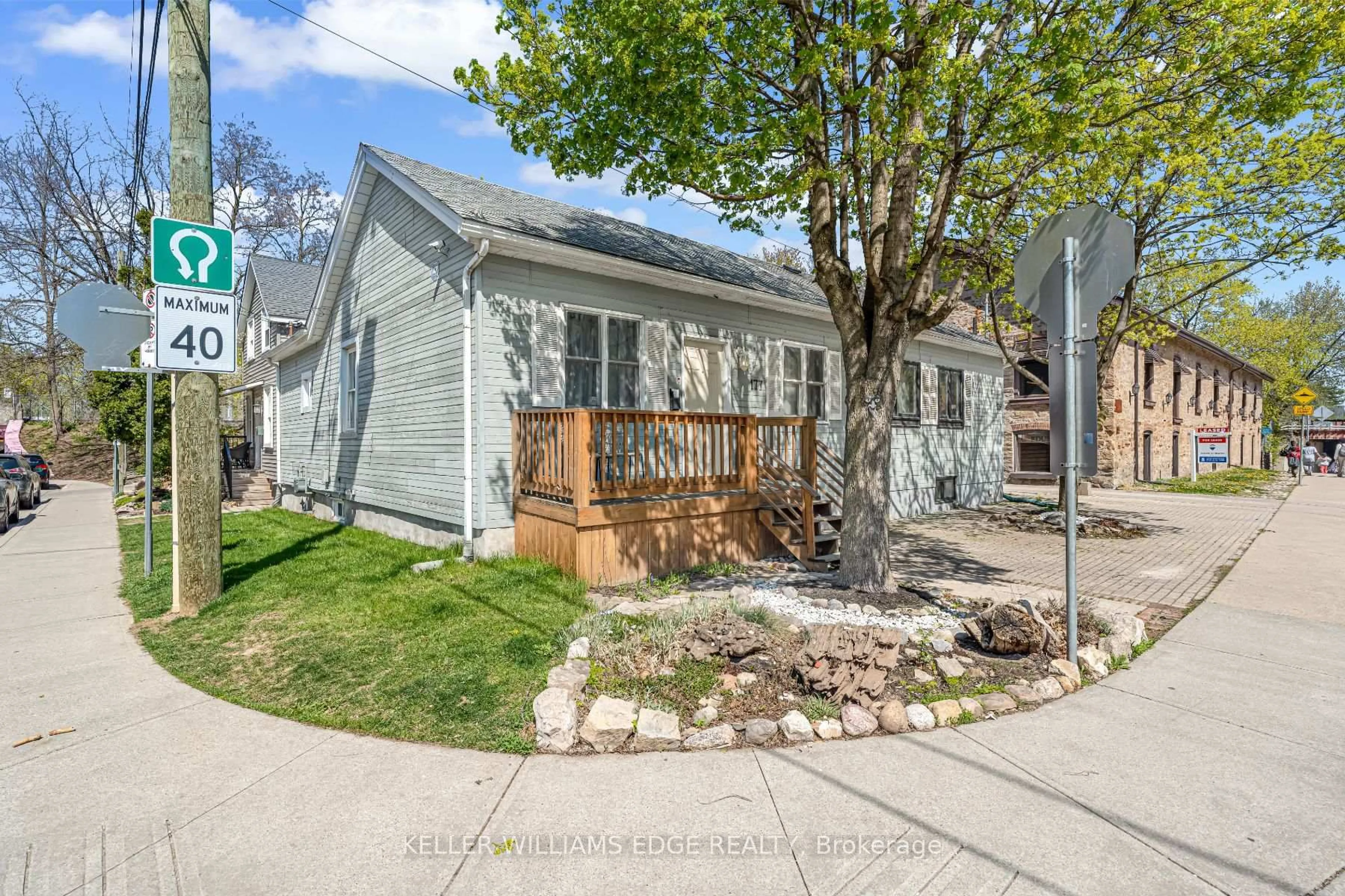 Unknown for 177 Young St, Hamilton Ontario L8N 1V9