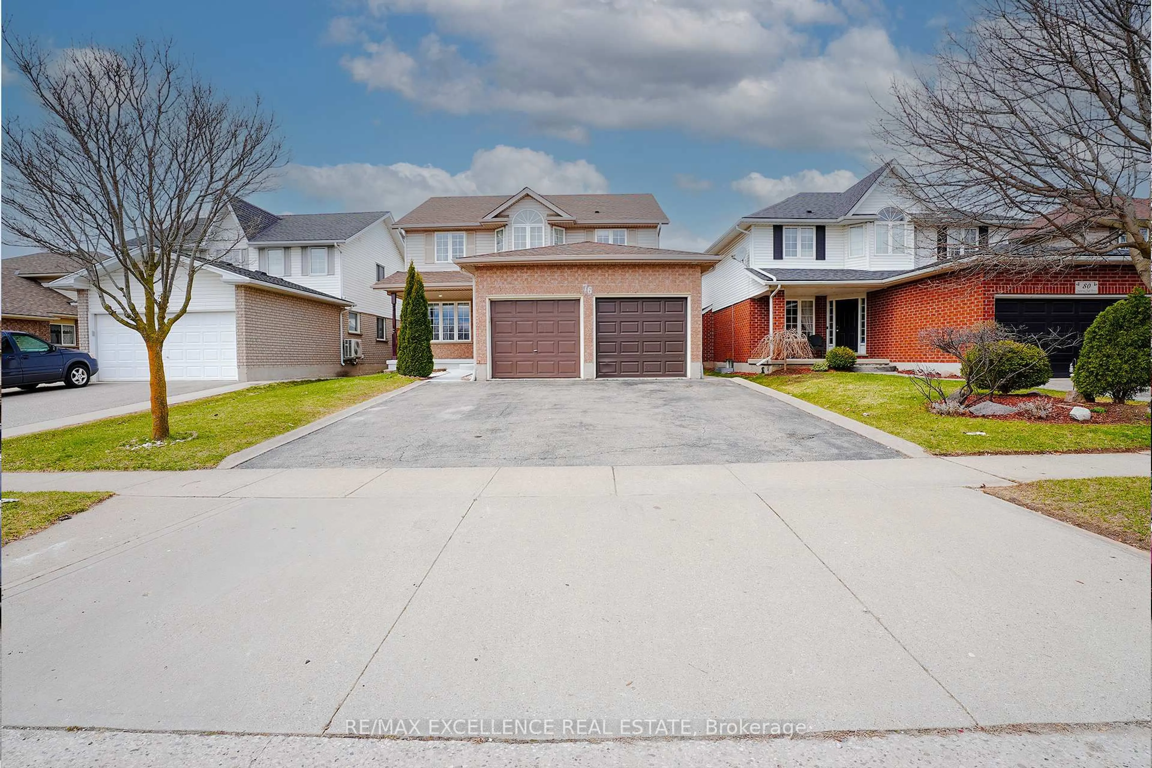 Unknown for 76 Country Club Dr, Cambridge Ontario N1T 1Z8