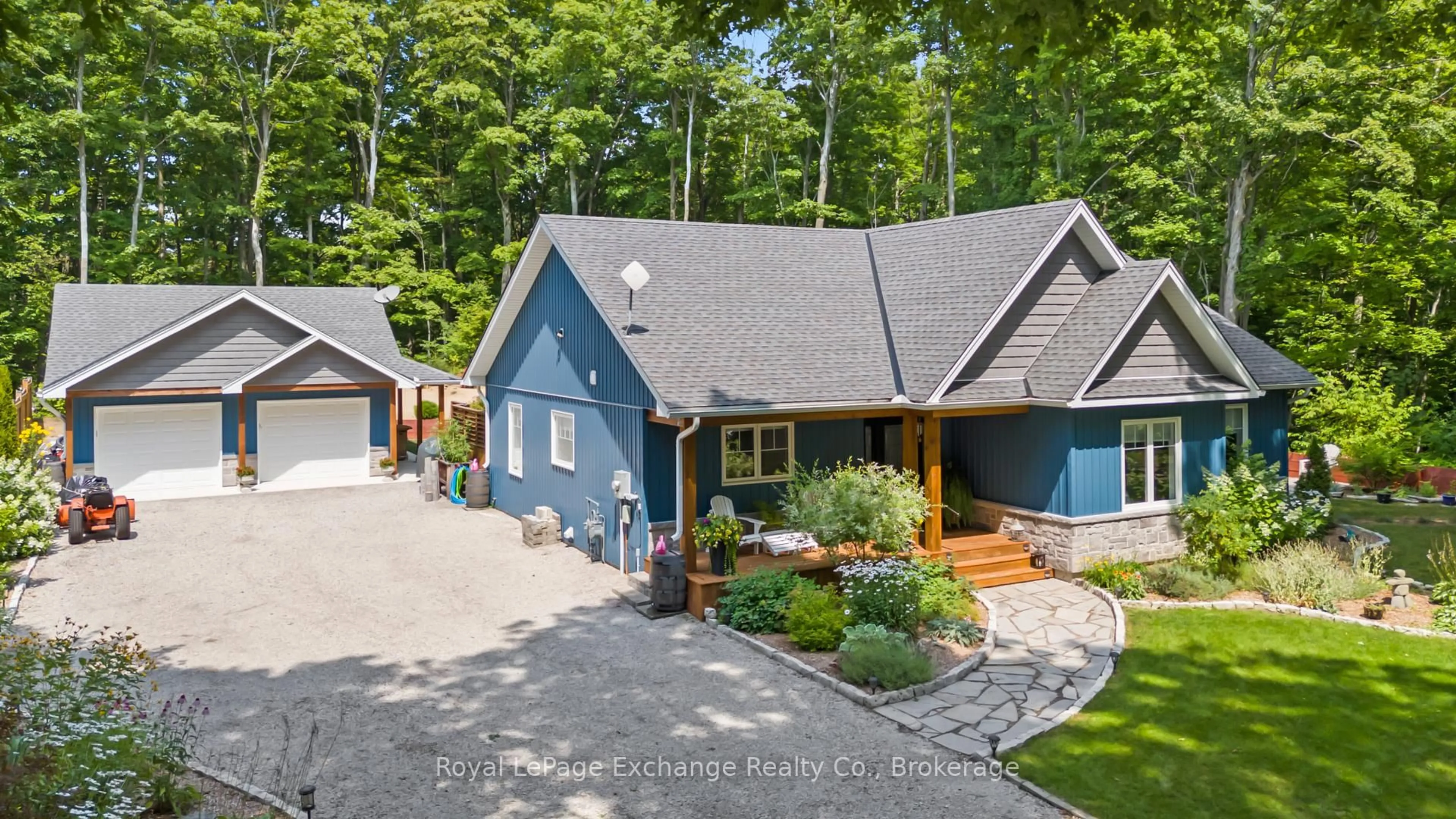 A pic from outside/outdoor area/front of a property/back of a property/a pic from drone, unknown for 73 Bunnyview Dr, South Bruce Peninsula Ontario N0H 2G0
