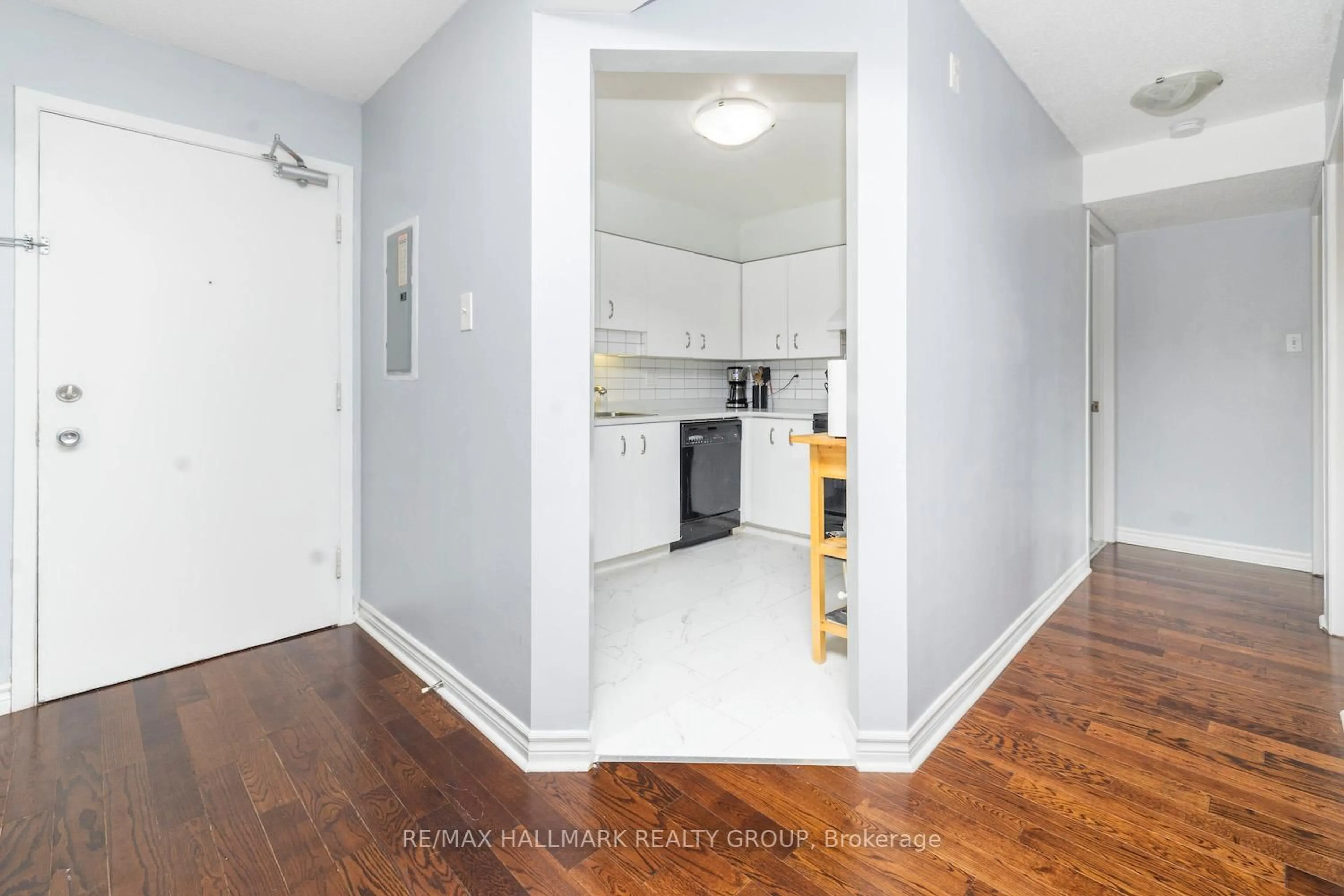 Unknown for 345 Centrum Blvd #203, Ottawa Ontario K1E 3W9