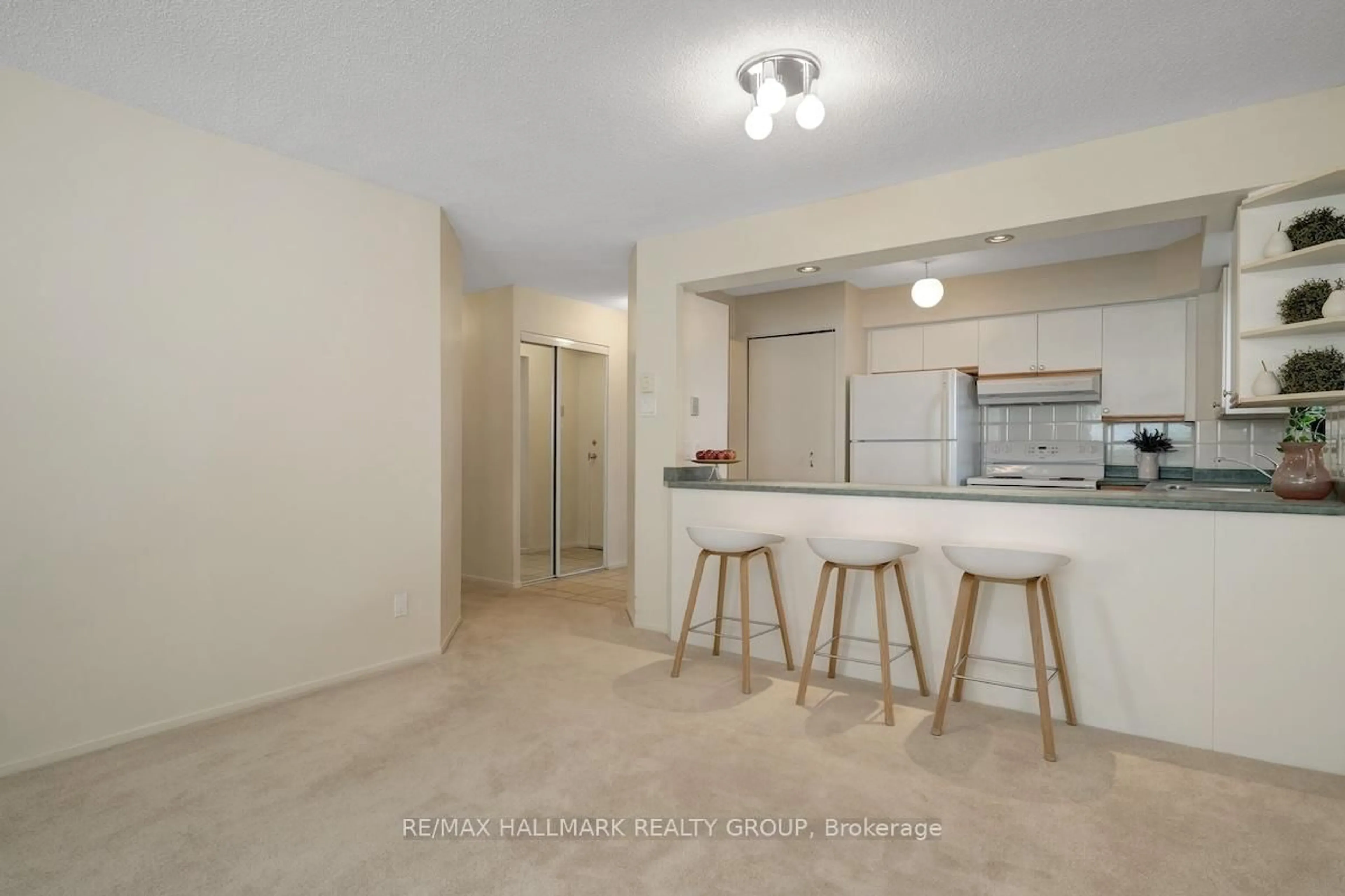 Unknown for 1025 Grenon Ave #616, Ottawa Ontario K2B 8S5