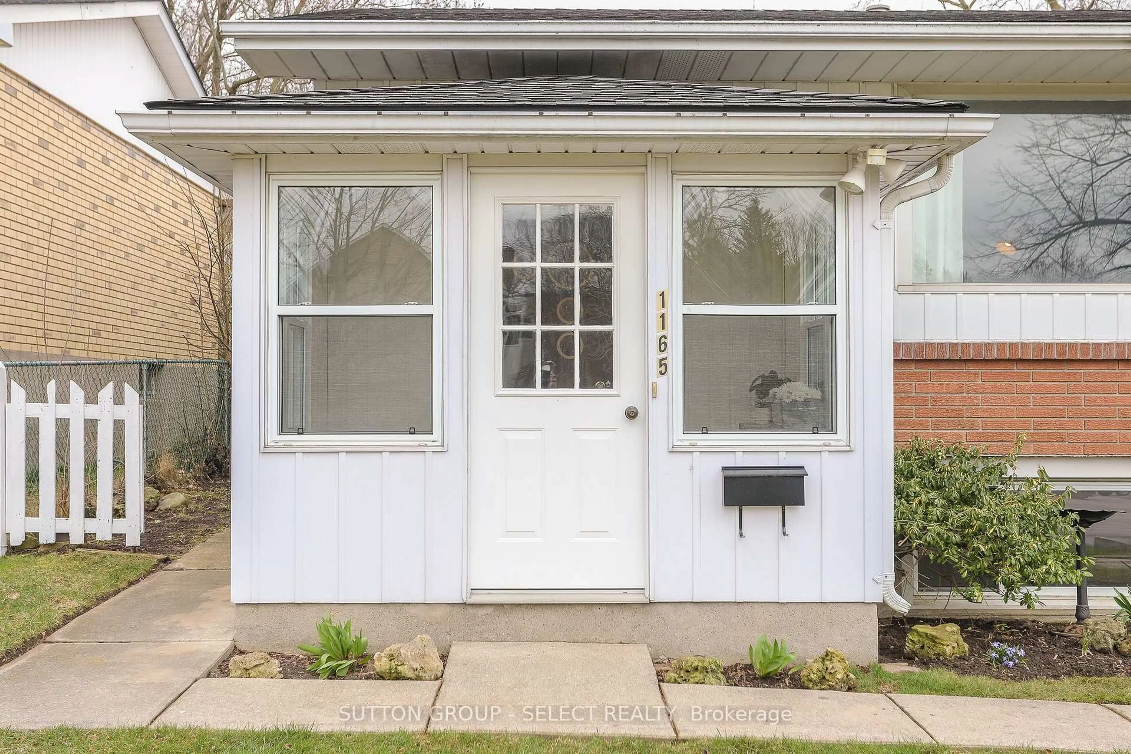 Unknown for 1165 Melsandra Ave, London East Ontario N5Y 4N8