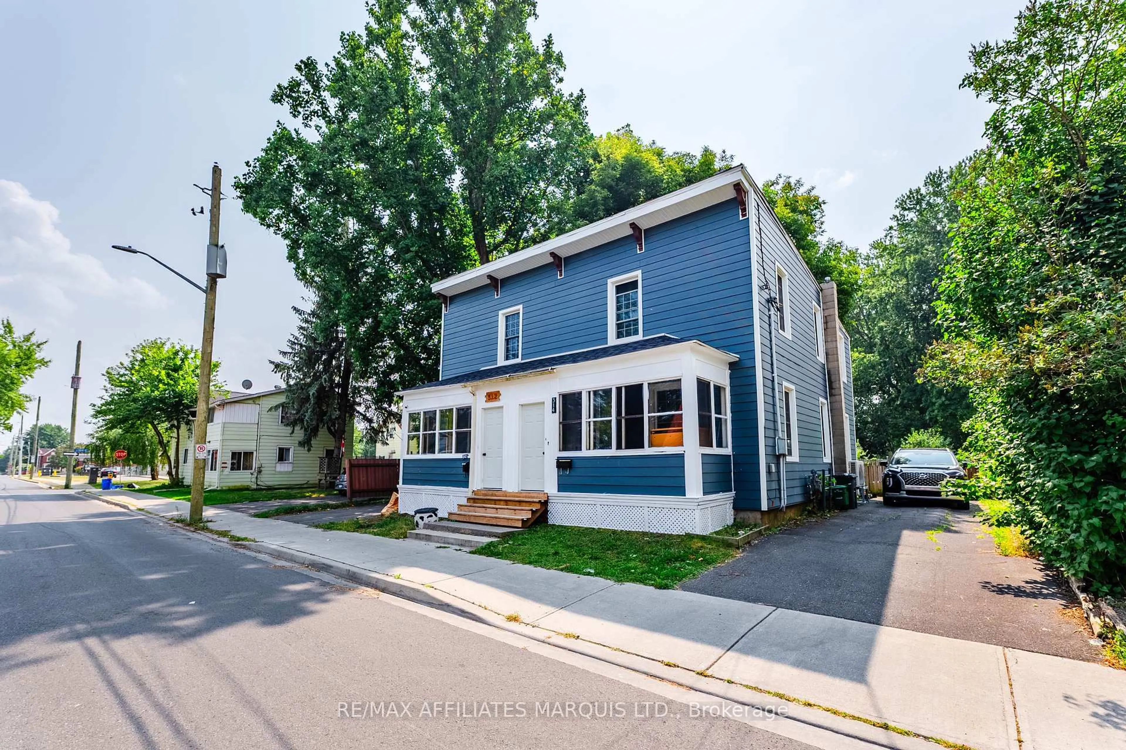 Unknown for 312-314 Amelia St, Cornwall Ontario K6H 3P5