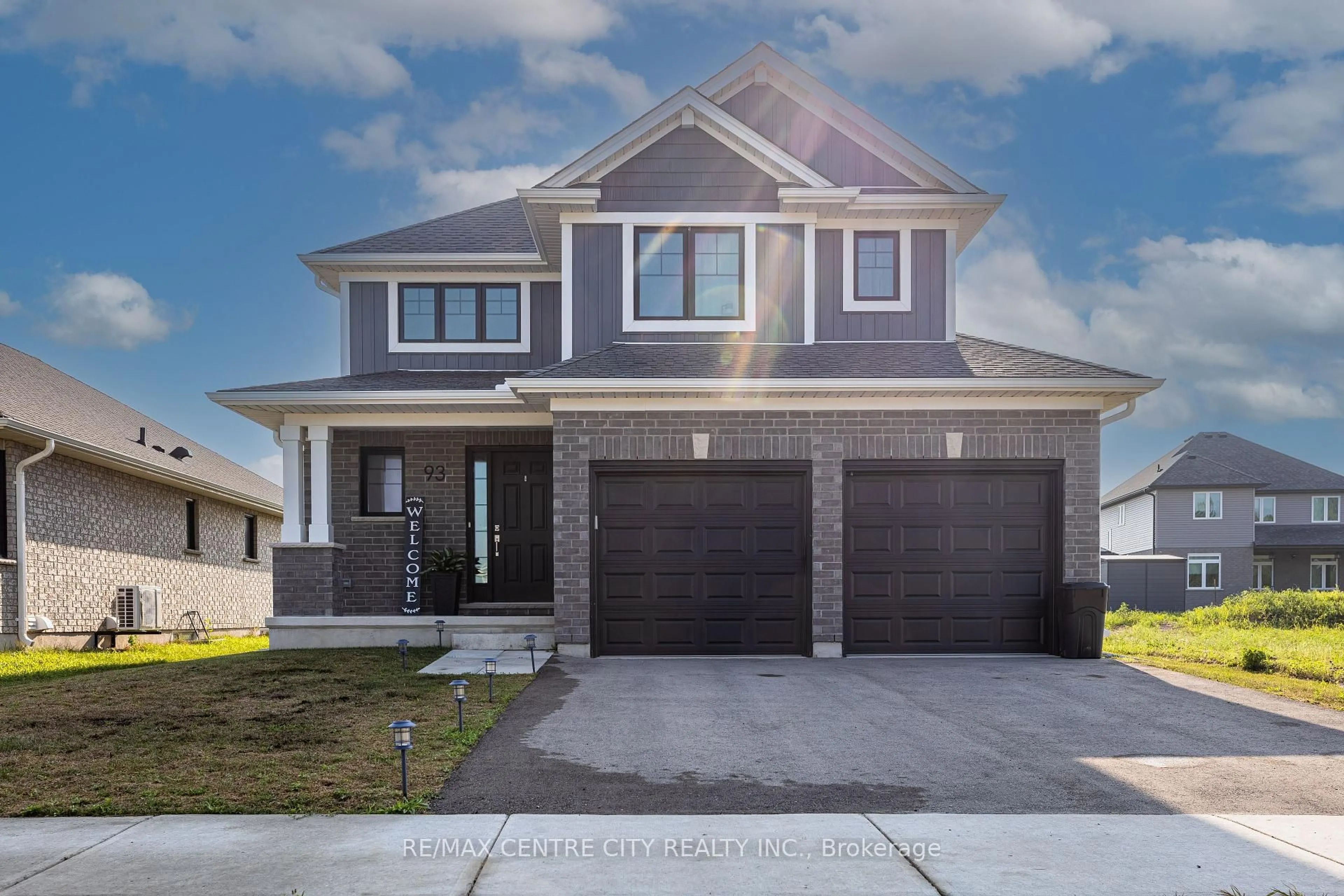 Unknown for 93 Benjamin Pkwy, St. Thomas Ontario N5R 0M4