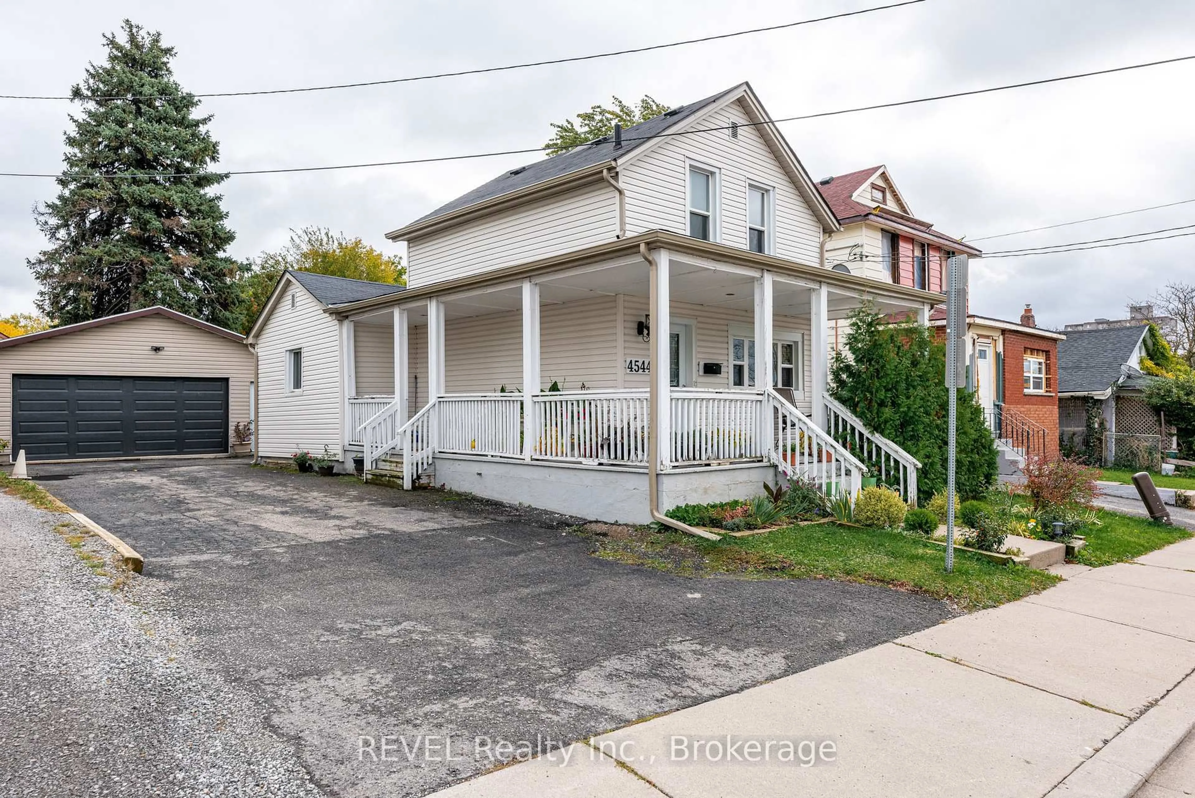 Unknown for 4544 Crysler Ave, Niagara Falls Ontario L2E 3V4