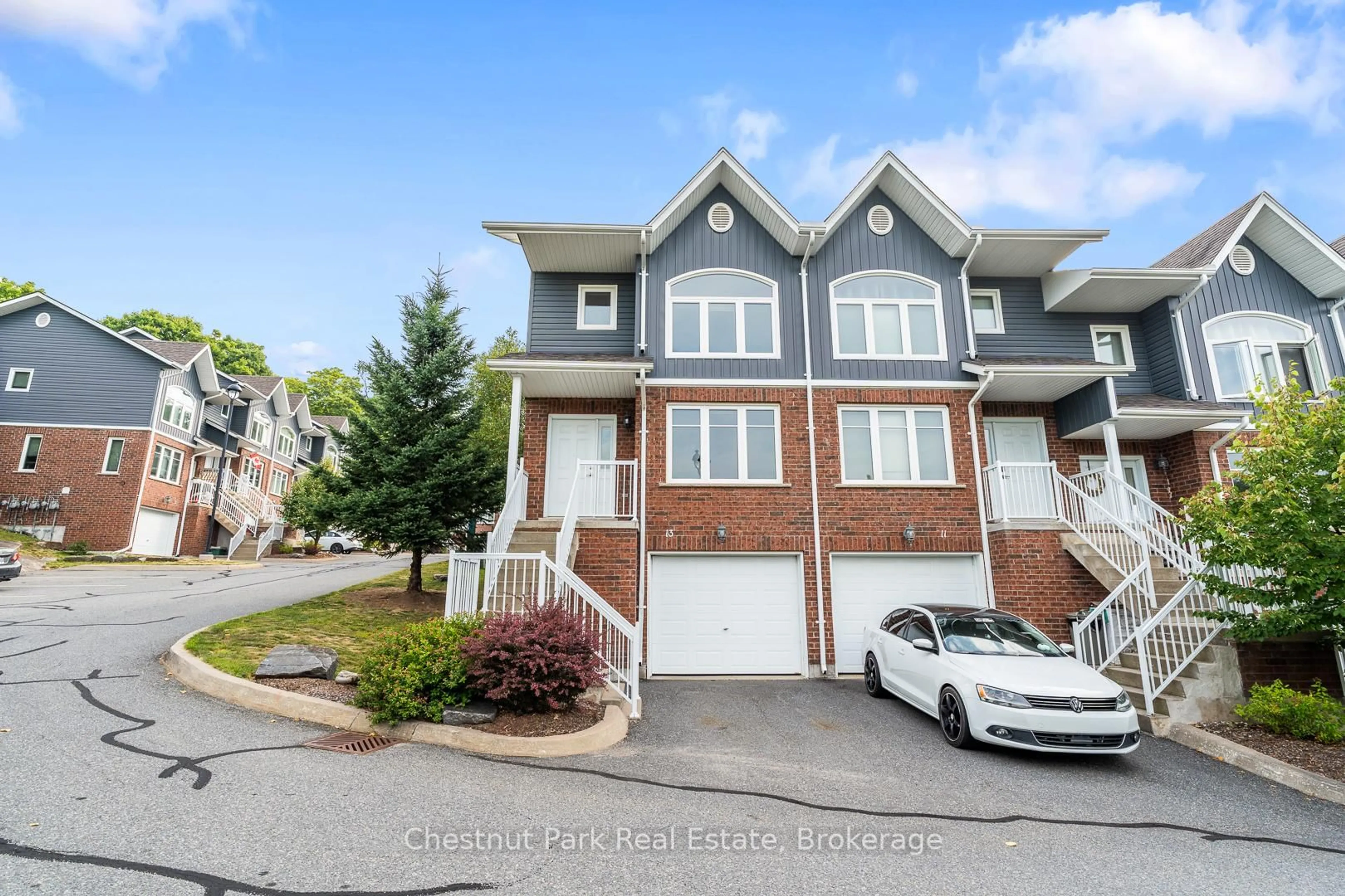 Unknown for 37 Silver St #13, Huntsville Ontario P1H 1M2