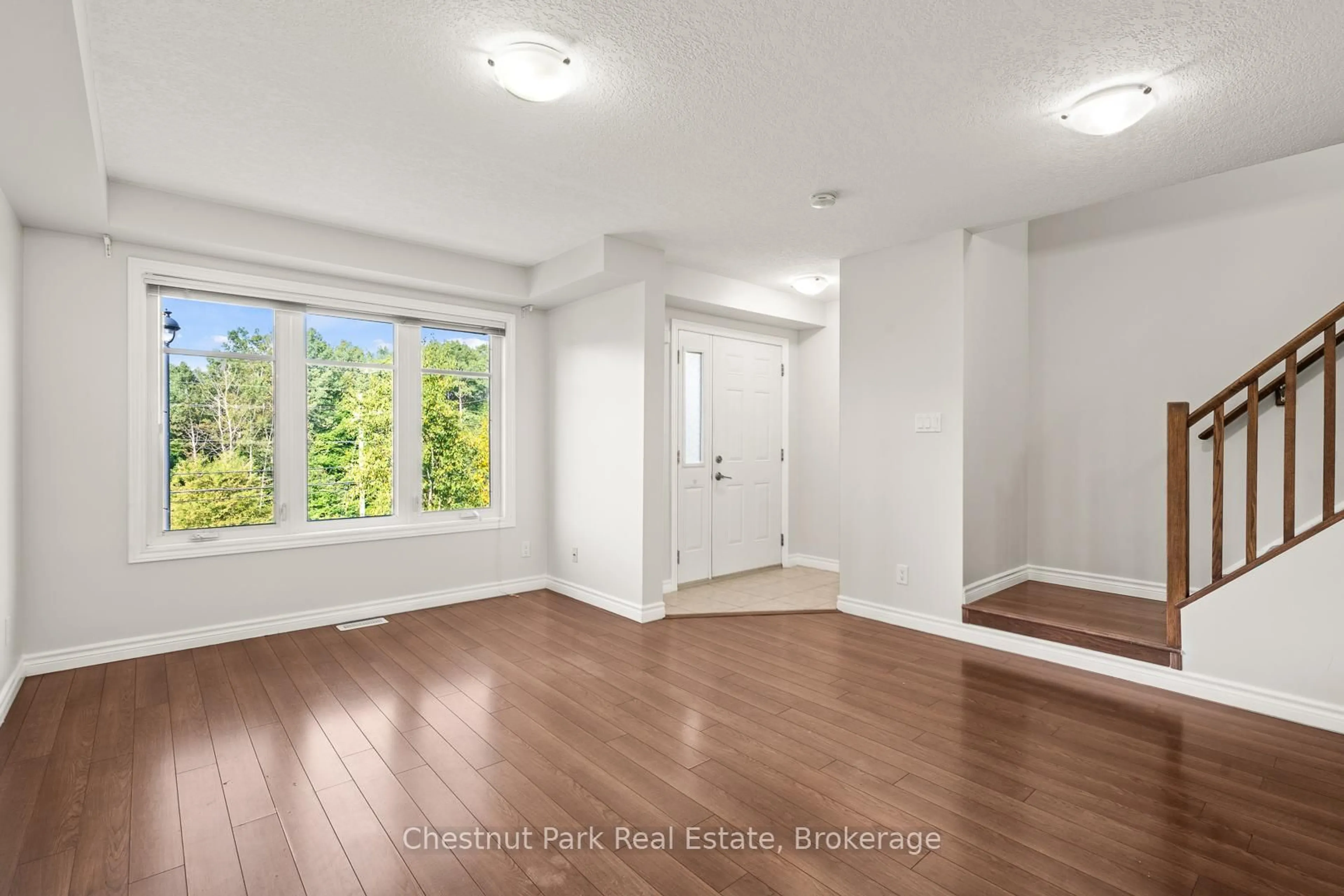 A pic of a room for 37 Silver St #13, Huntsville Ontario P1H 1M2