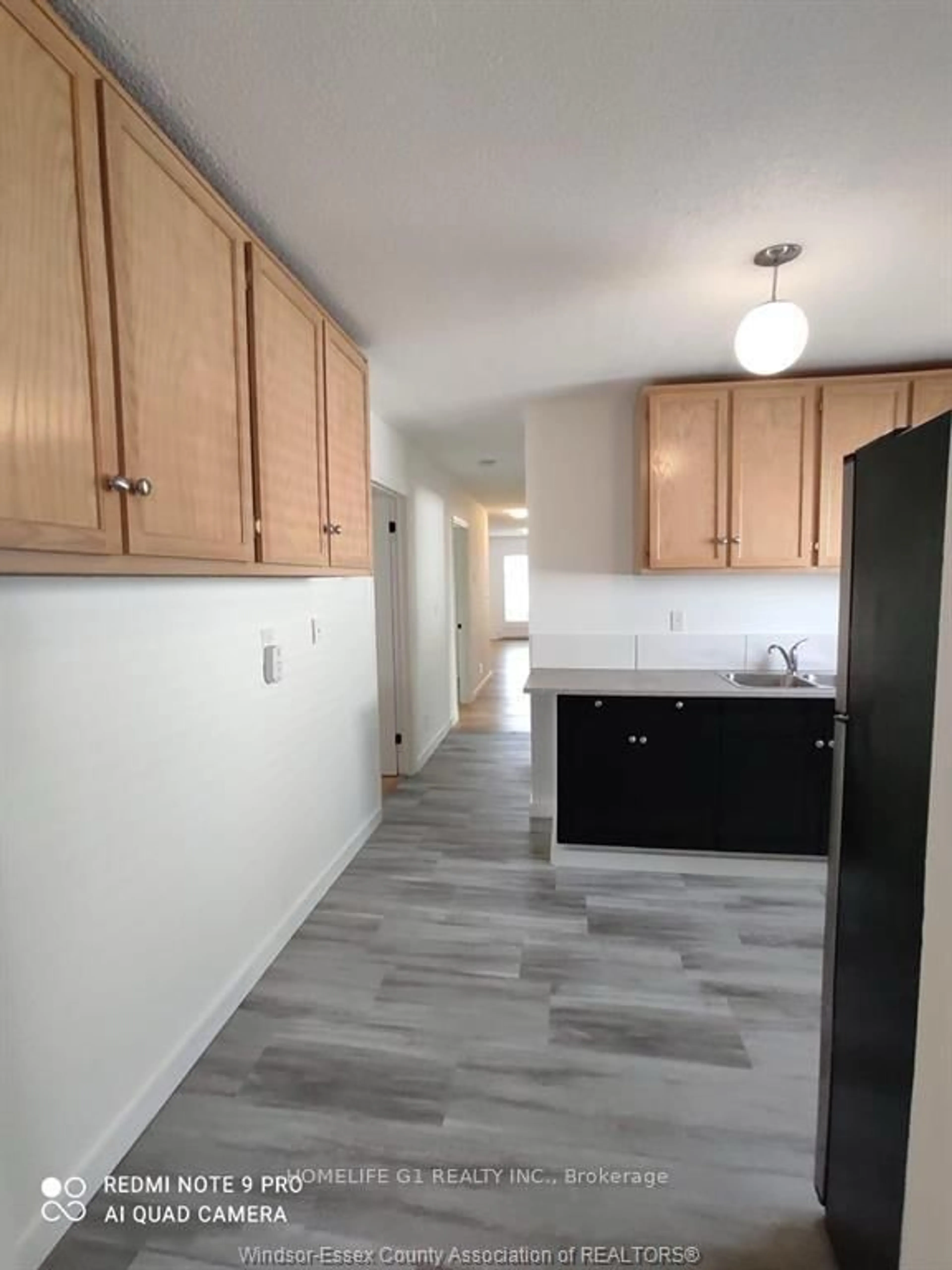 Standard kitchen, unknown for 496 Caron Ave, Windsor Ontario N9A 5B4