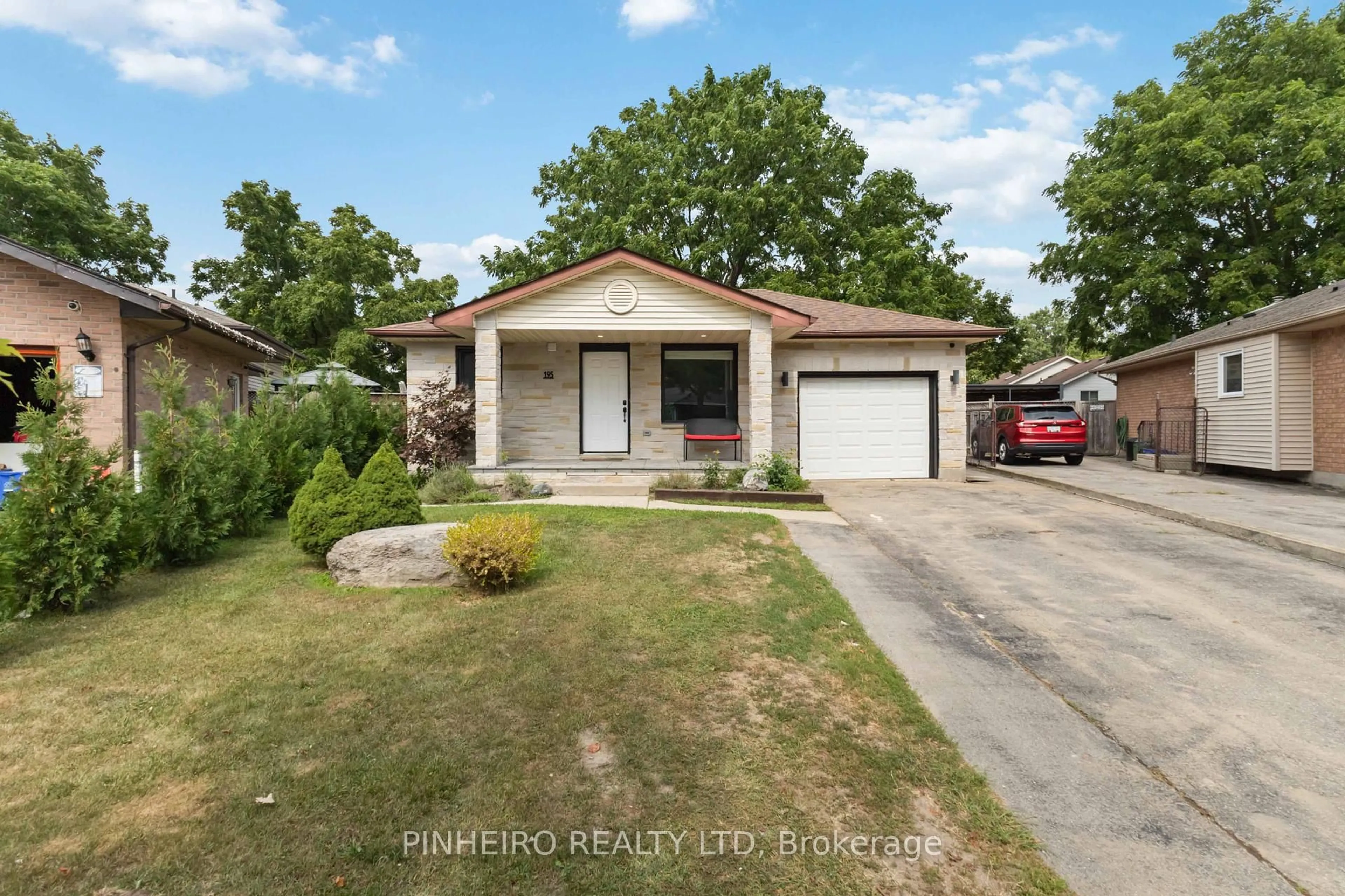 Unknown for 195 Portsmouth Cres, London East Ontario N5V 4C8