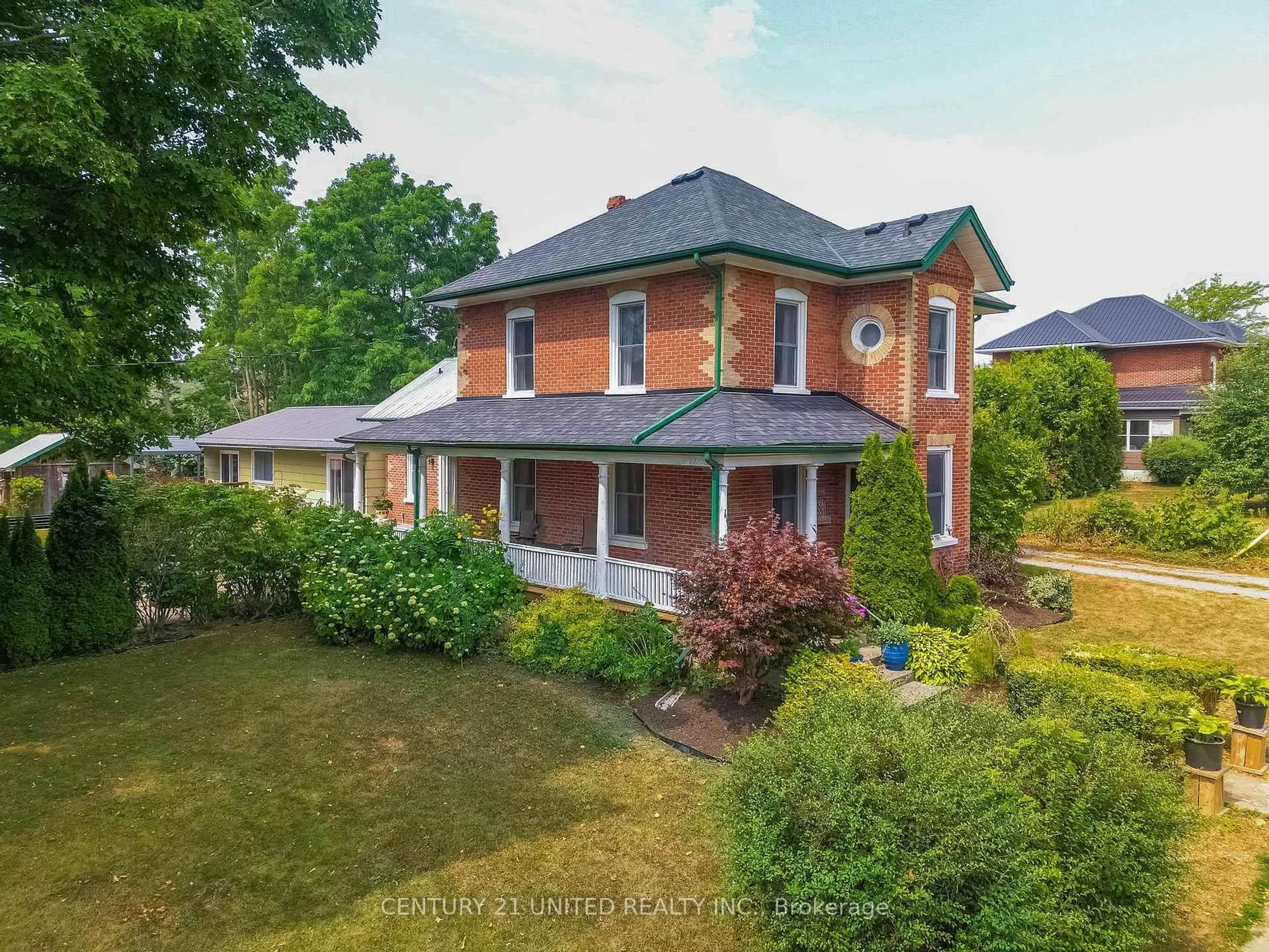 A pic from outside/outdoor area/front of a property/back of a property/a pic from drone, building for 1180 Heritage Line, Otonabee-South Monaghan Ontario K0L 2G0
