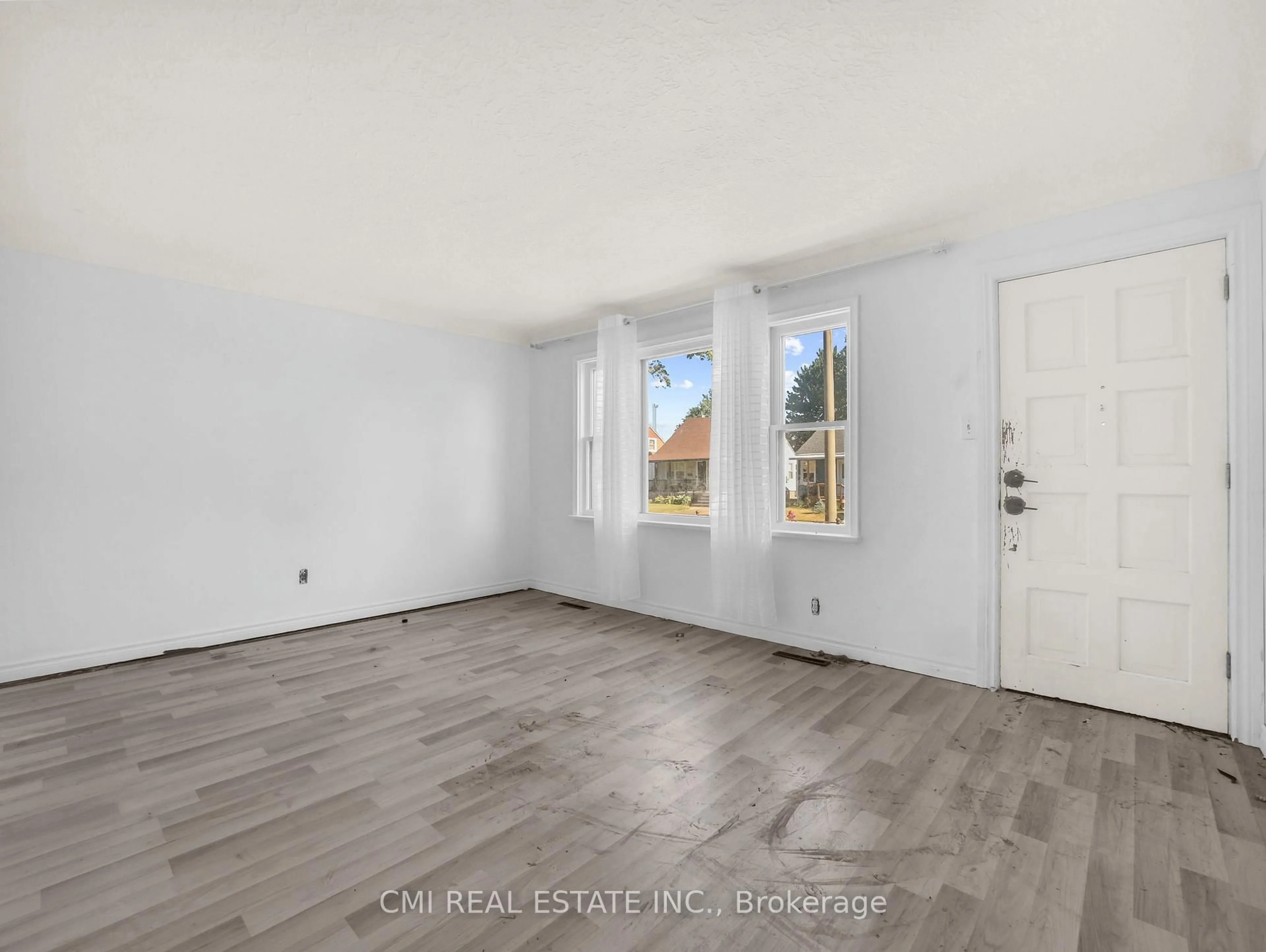 A pic of a room for 393 Corvette St, Welland Ontario L3B 4S8