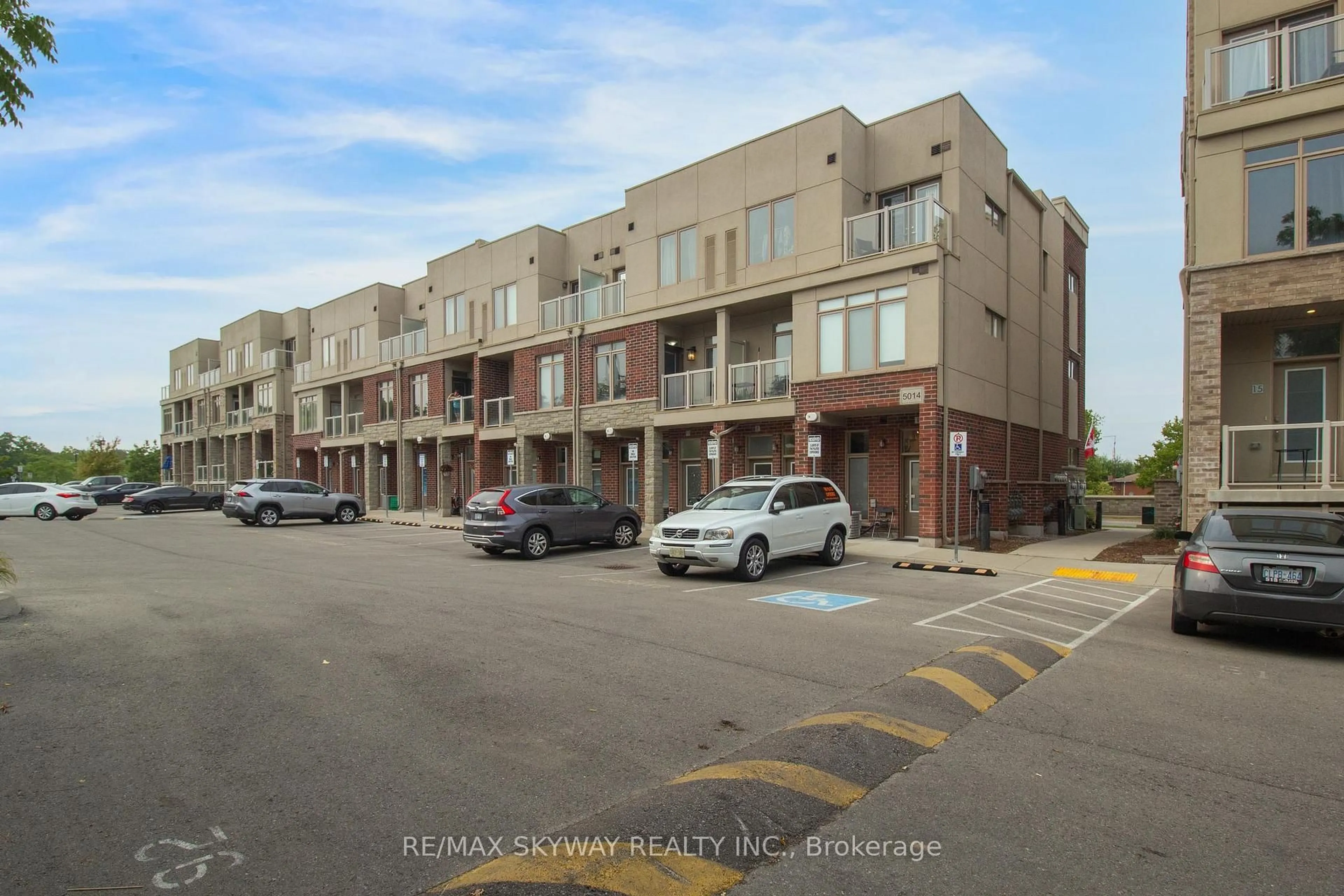 Unknown for 5014 Serena Dr #10, Lincoln Ontario L0R 1B8