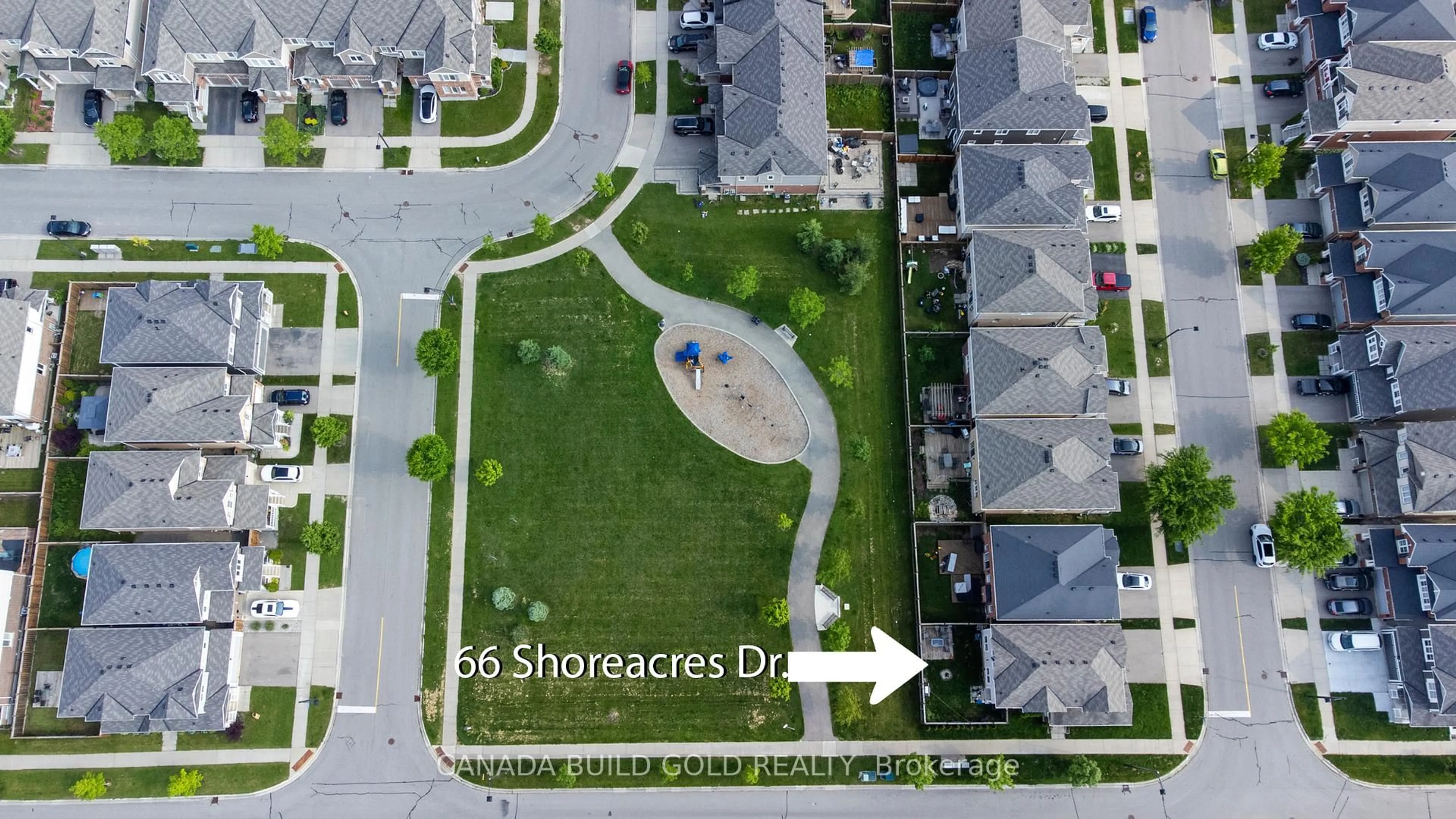 A pic from outside/outdoor area/front of a property/back of a property/a pic from drone, street for 66 Shoreacres Dr, Kitchener Ontario N2R 0K7