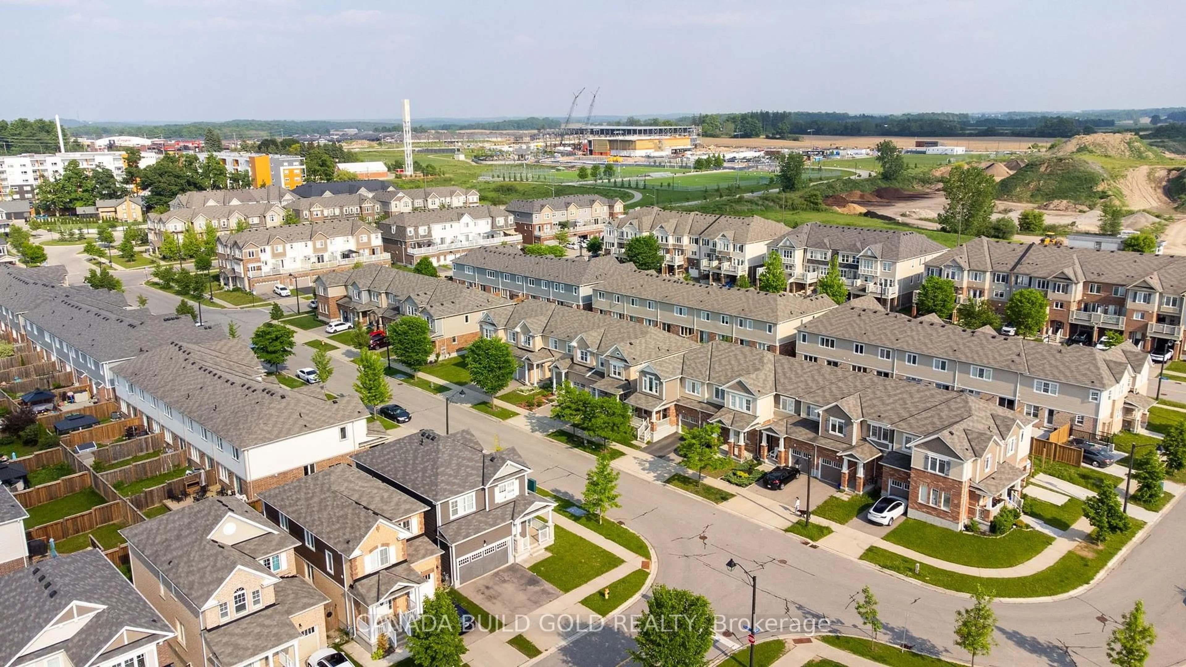 A pic from outside/outdoor area/front of a property/back of a property/a pic from drone, city buildings view from balcony for 66 Shoreacres Dr, Kitchener Ontario N2R 0K7