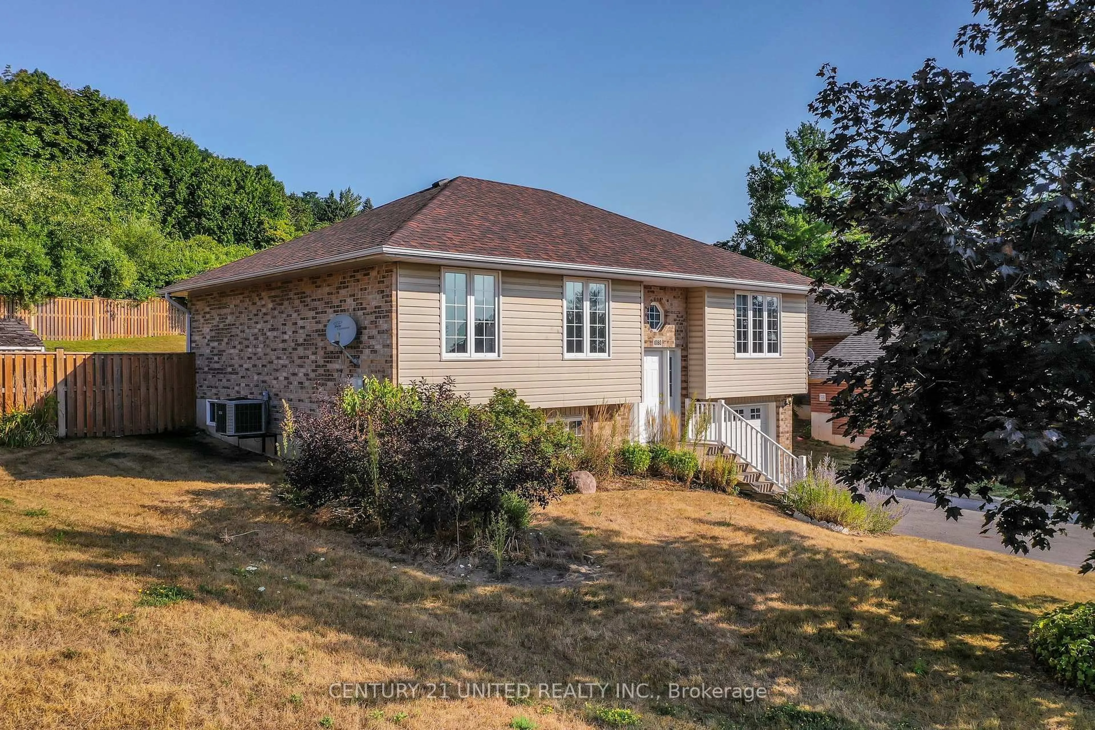 A pic from outside/outdoor area/front of a property/back of a property/a pic from drone, unknown for 1080 Afton Rd, Peterborough West Ontario K9J 8L2