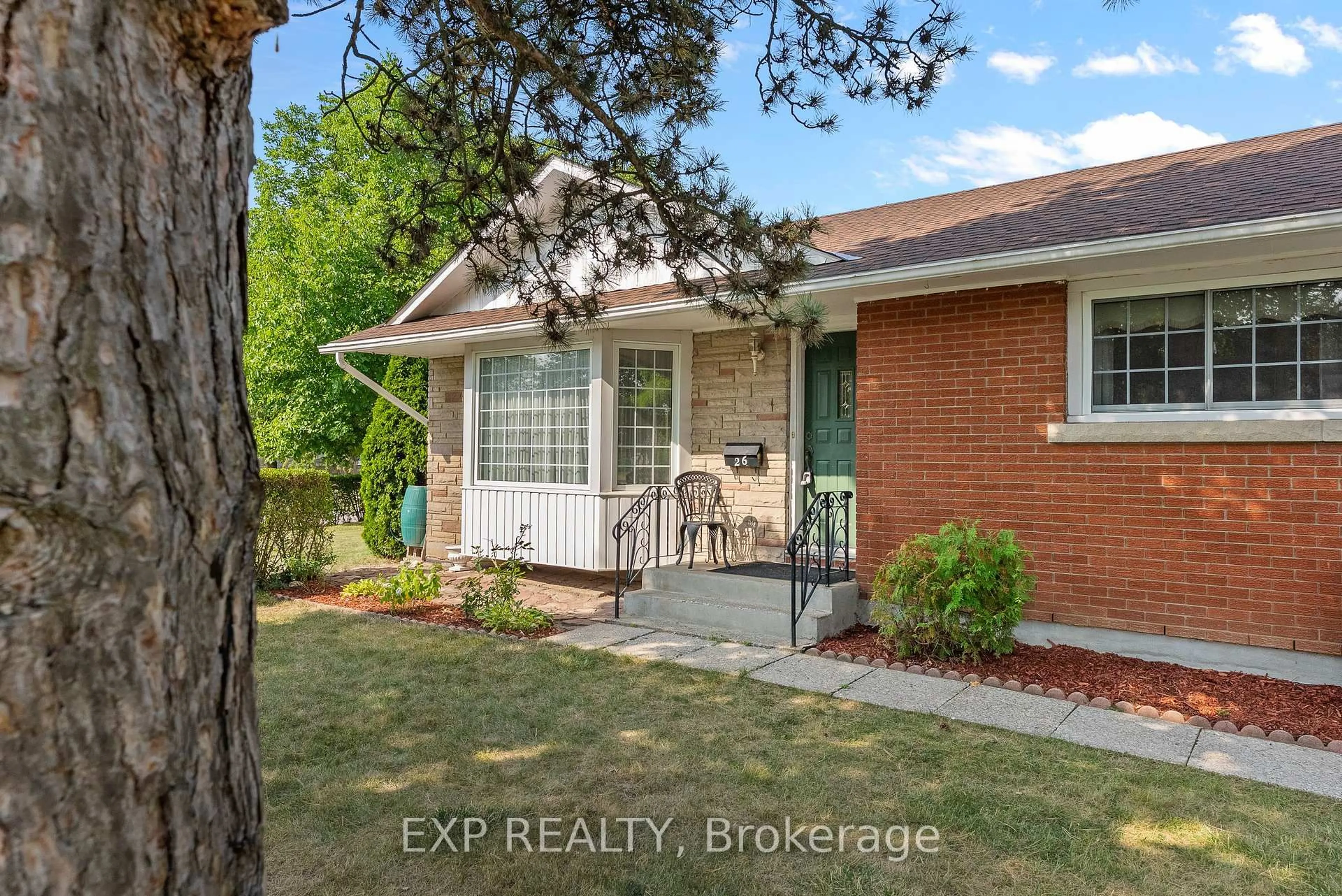 Home with brick exterior material, street for 26 Cullen Dr, St. Catharines Ontario L2T 3H1