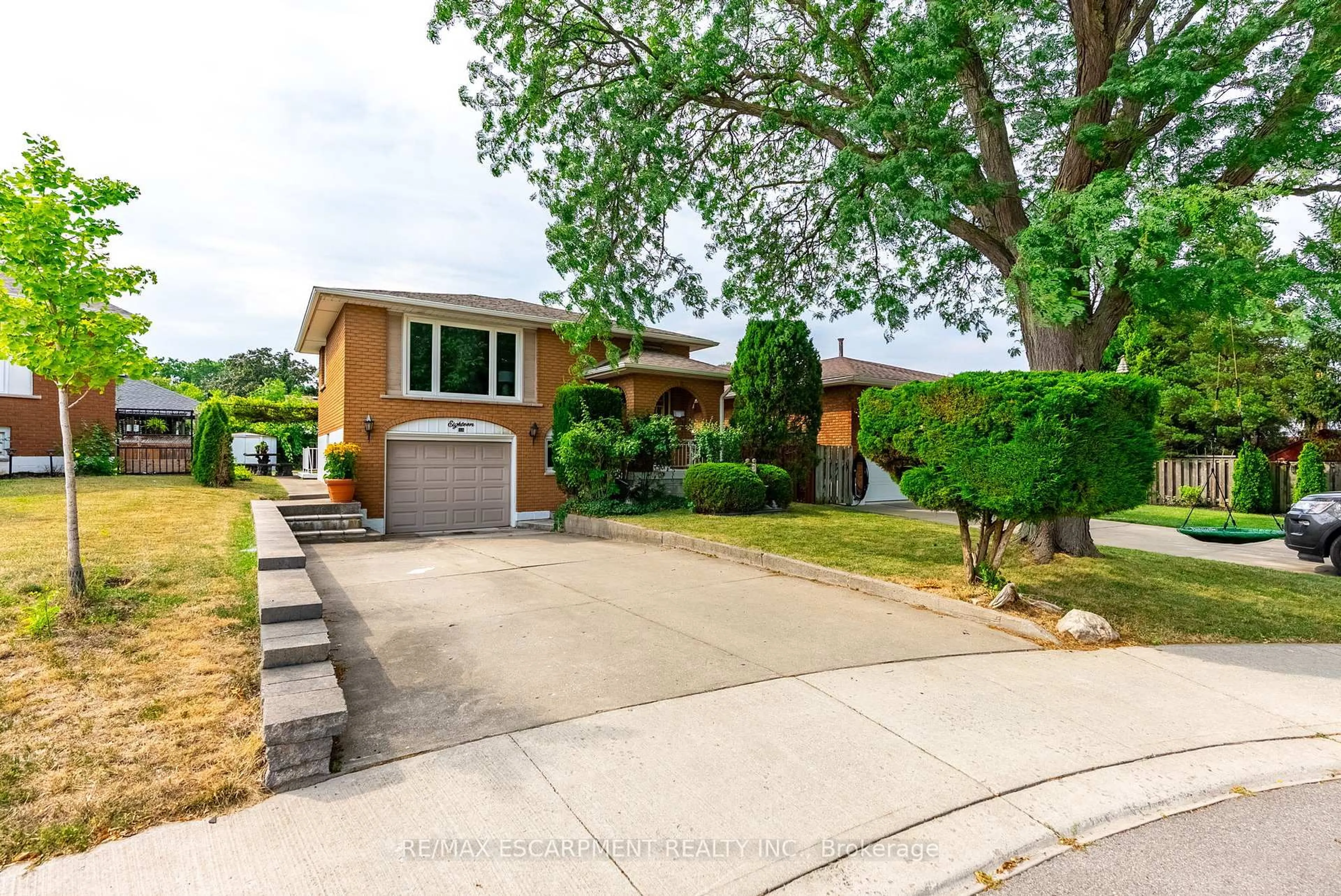 Home with brick exterior material, street for 18 Renner Crt, Hamilton Ontario L8K 6J4