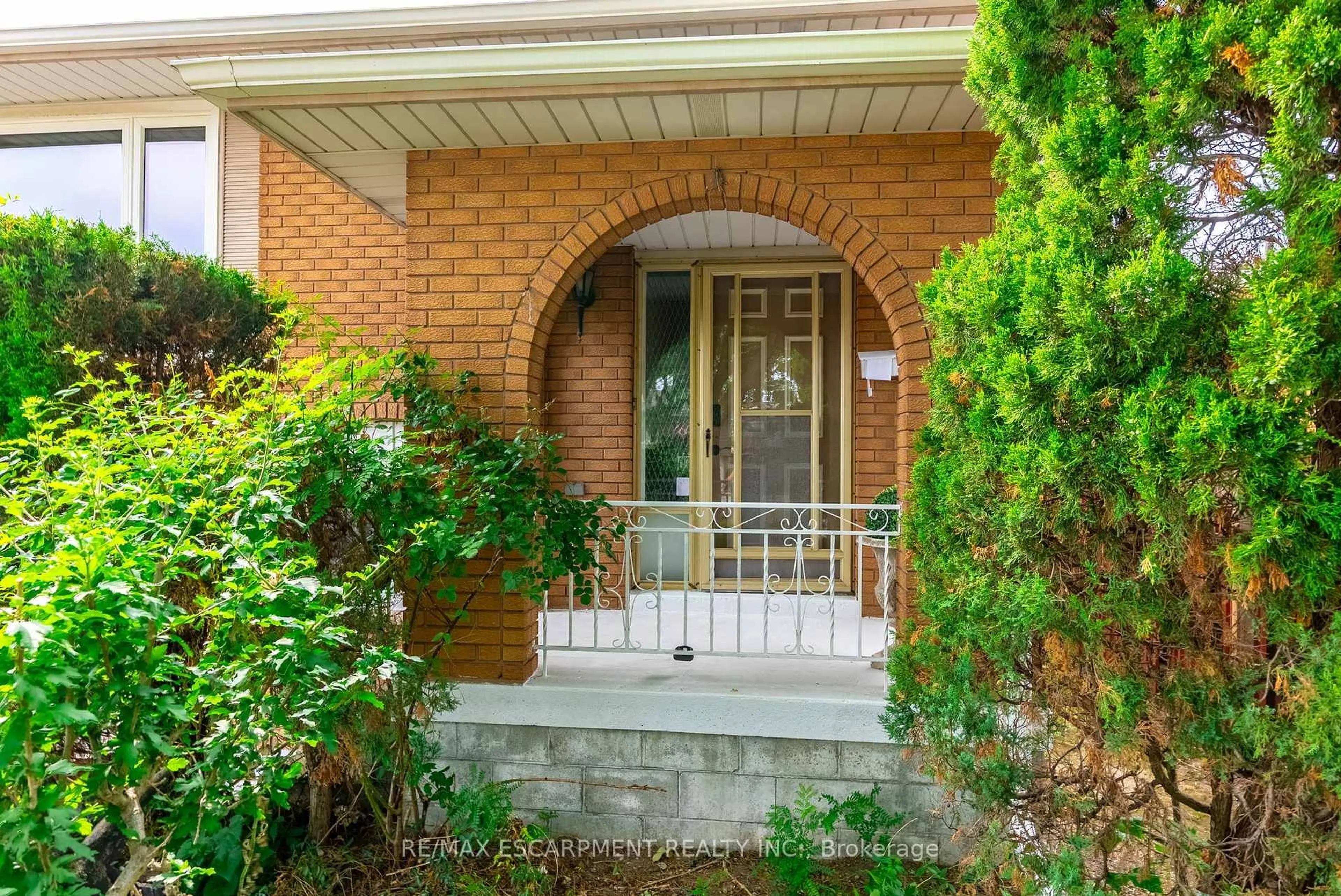 Home with brick exterior material, street for 18 Renner Crt, Hamilton Ontario L8K 6J4