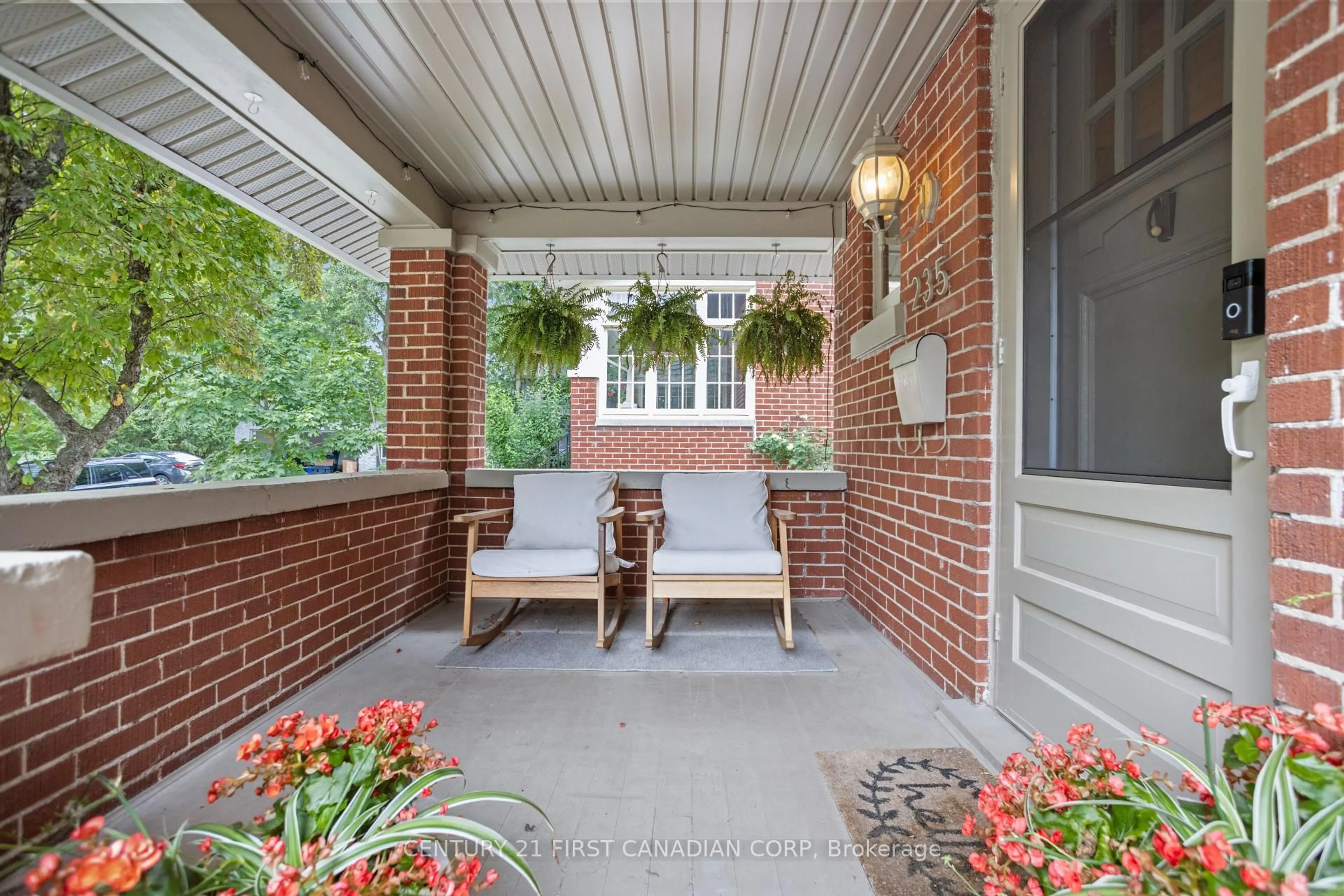 Patio, street for 235 Sherwood Ave, London East Ontario N6A 2G1