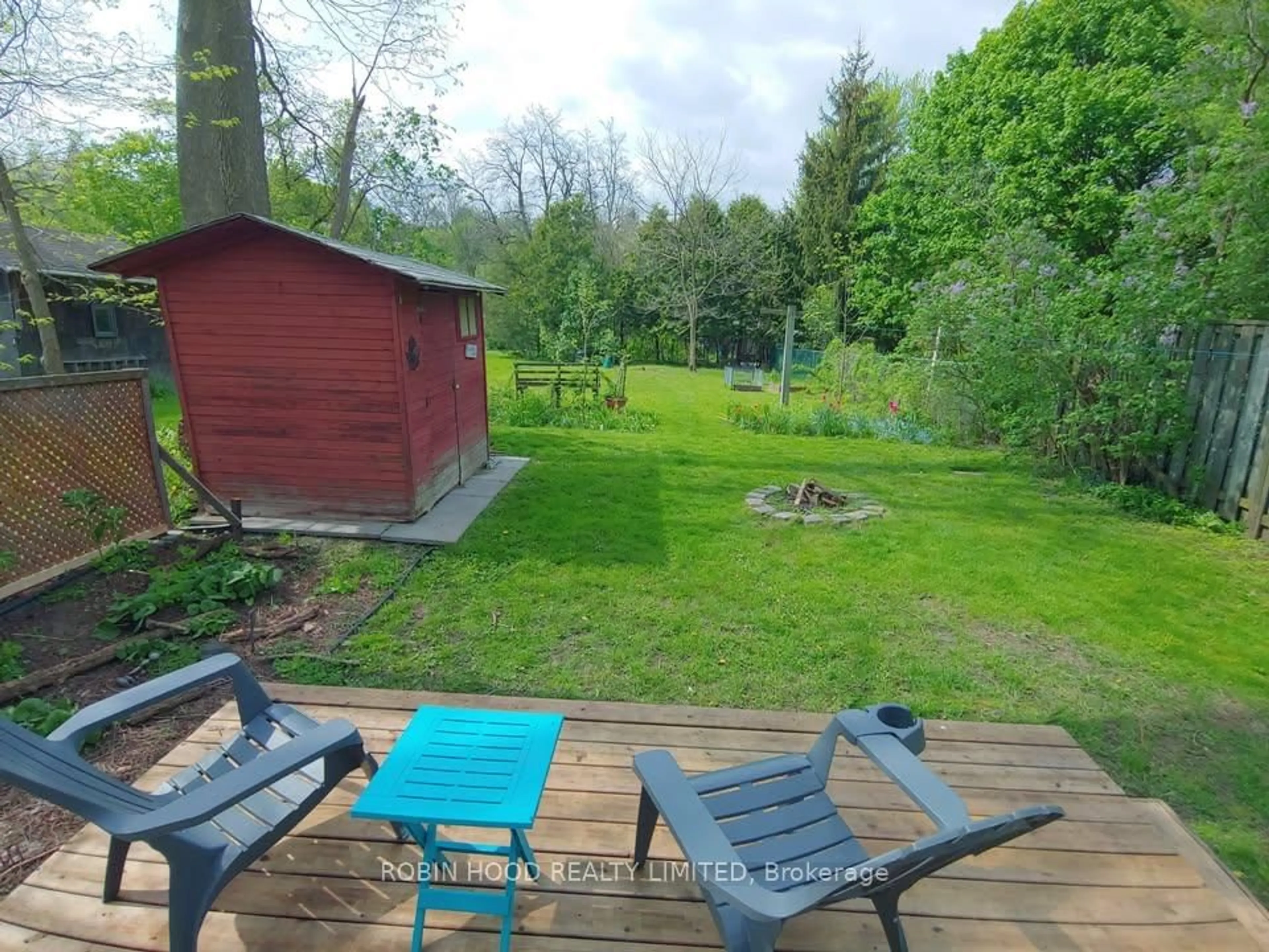 A pic from outside/outdoor area/front of a property/back of a property/a pic from drone, forest/trees view for 89 Forward Ave # , London North Ontario N6H 1B8
