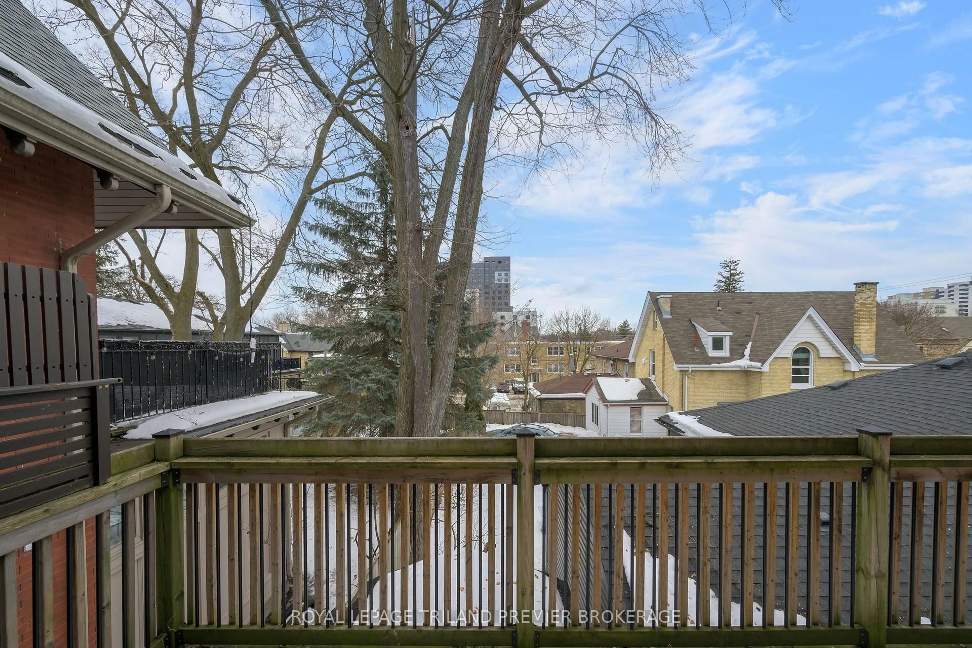Patio, unknown for 100 Central Ave, London East Ontario N6A 1M4