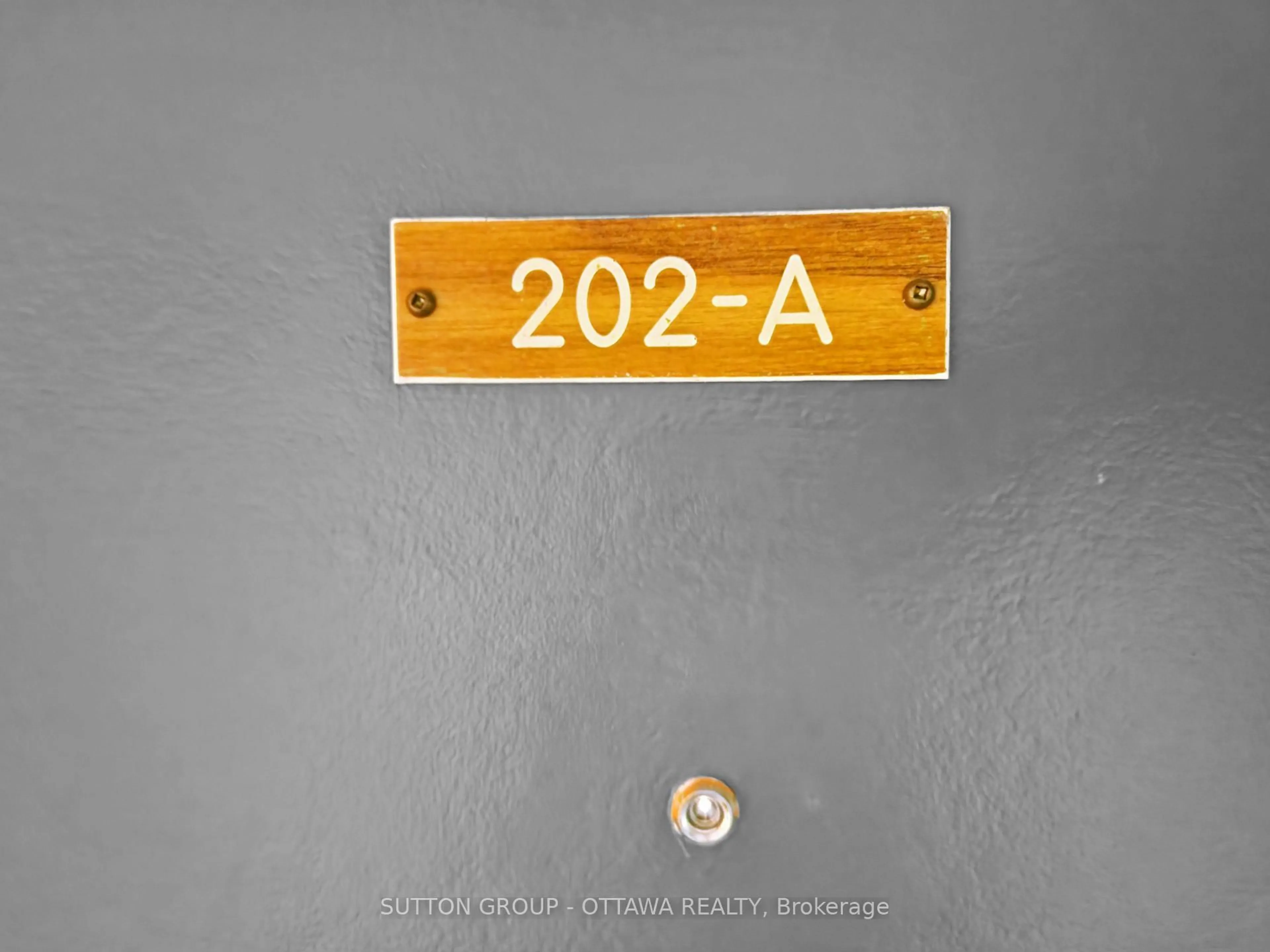 Unknown for 2044 Arrowsmith Dr #202A, Ottawa Ontario K1J 7V8