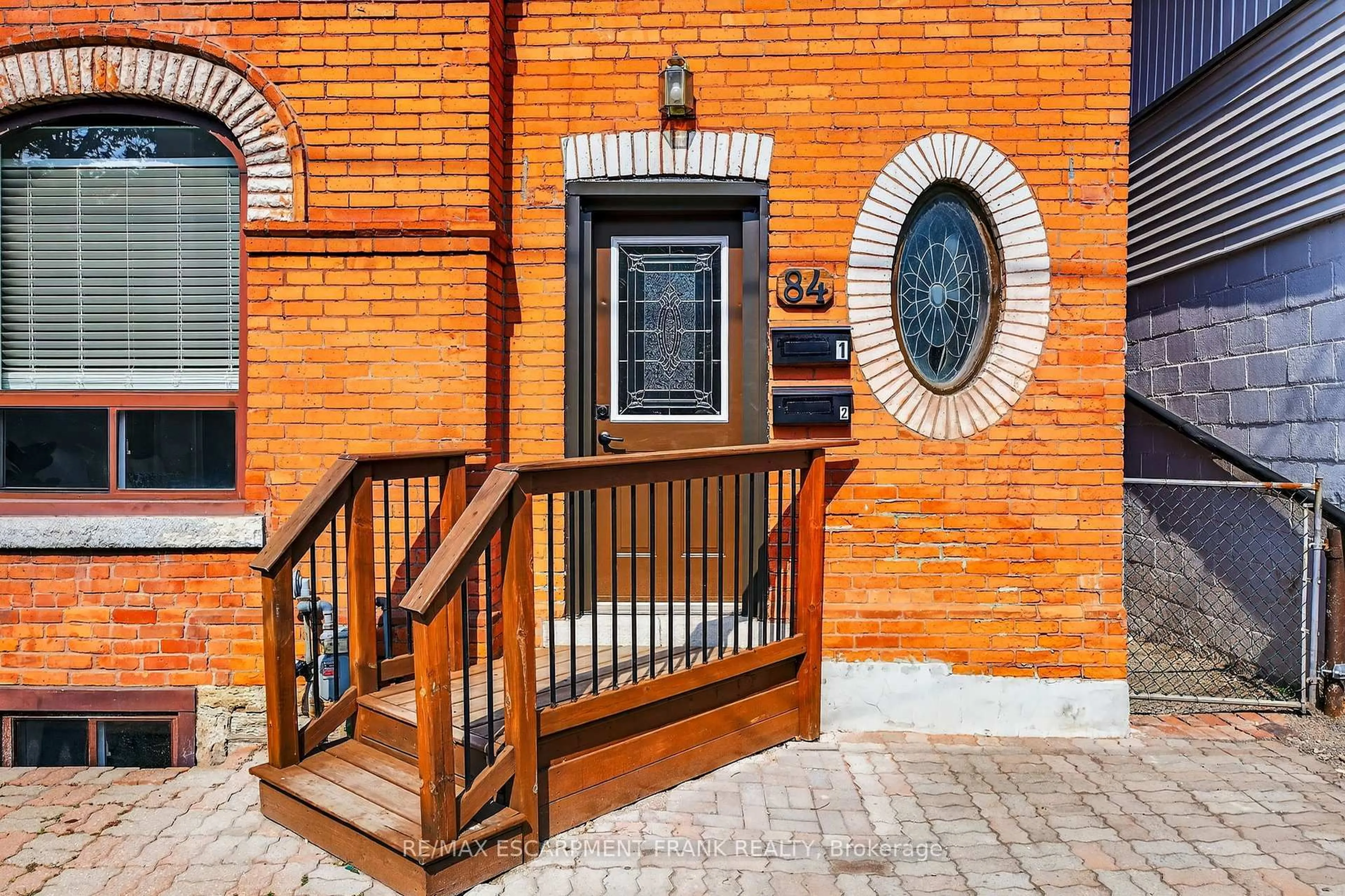 Unknown for 84 RAY St, Hamilton Ontario L8P 3V7