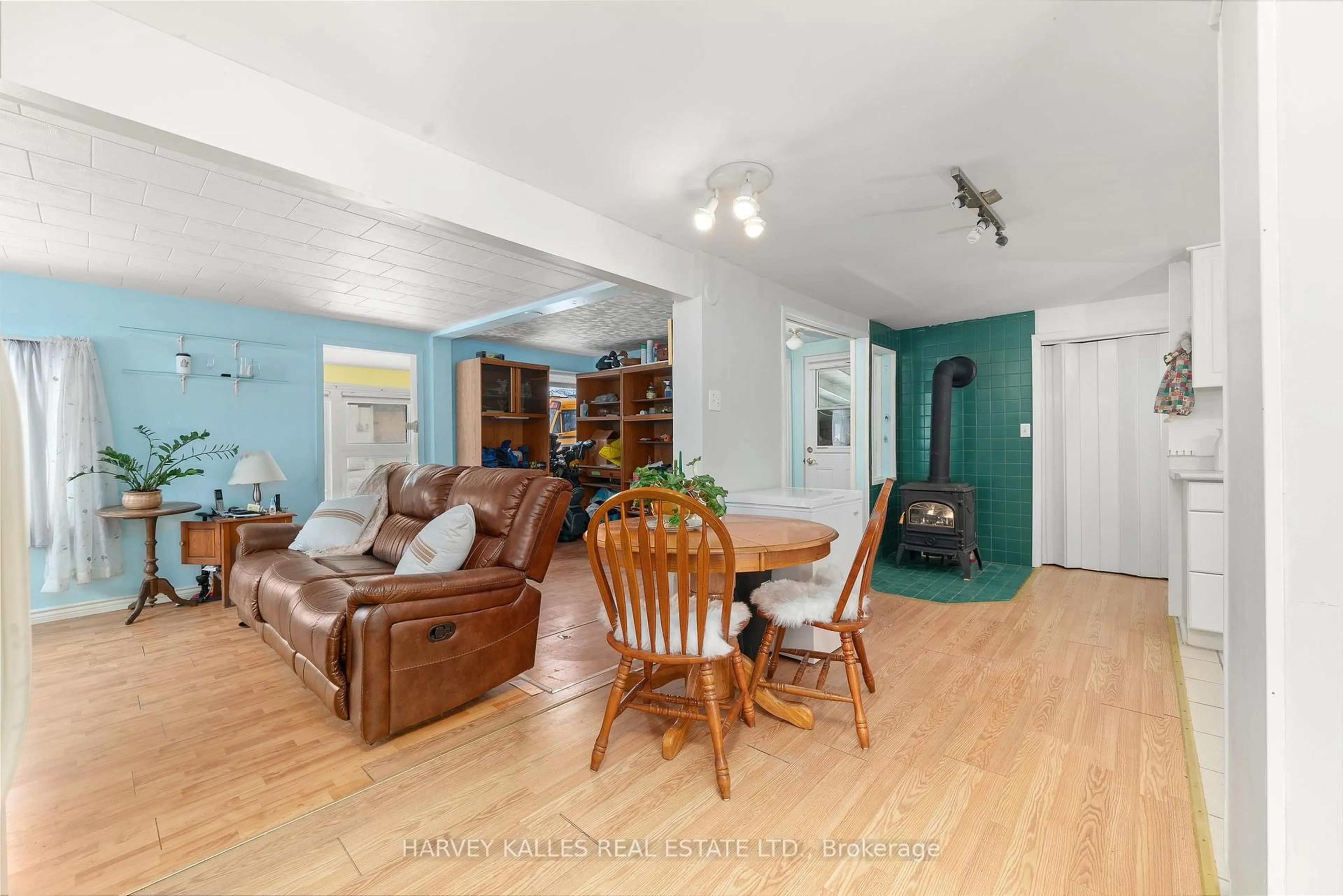 Living room with furniture, unknown for 30 Maitland St, Prince Edward County Ontario K0K 2T0