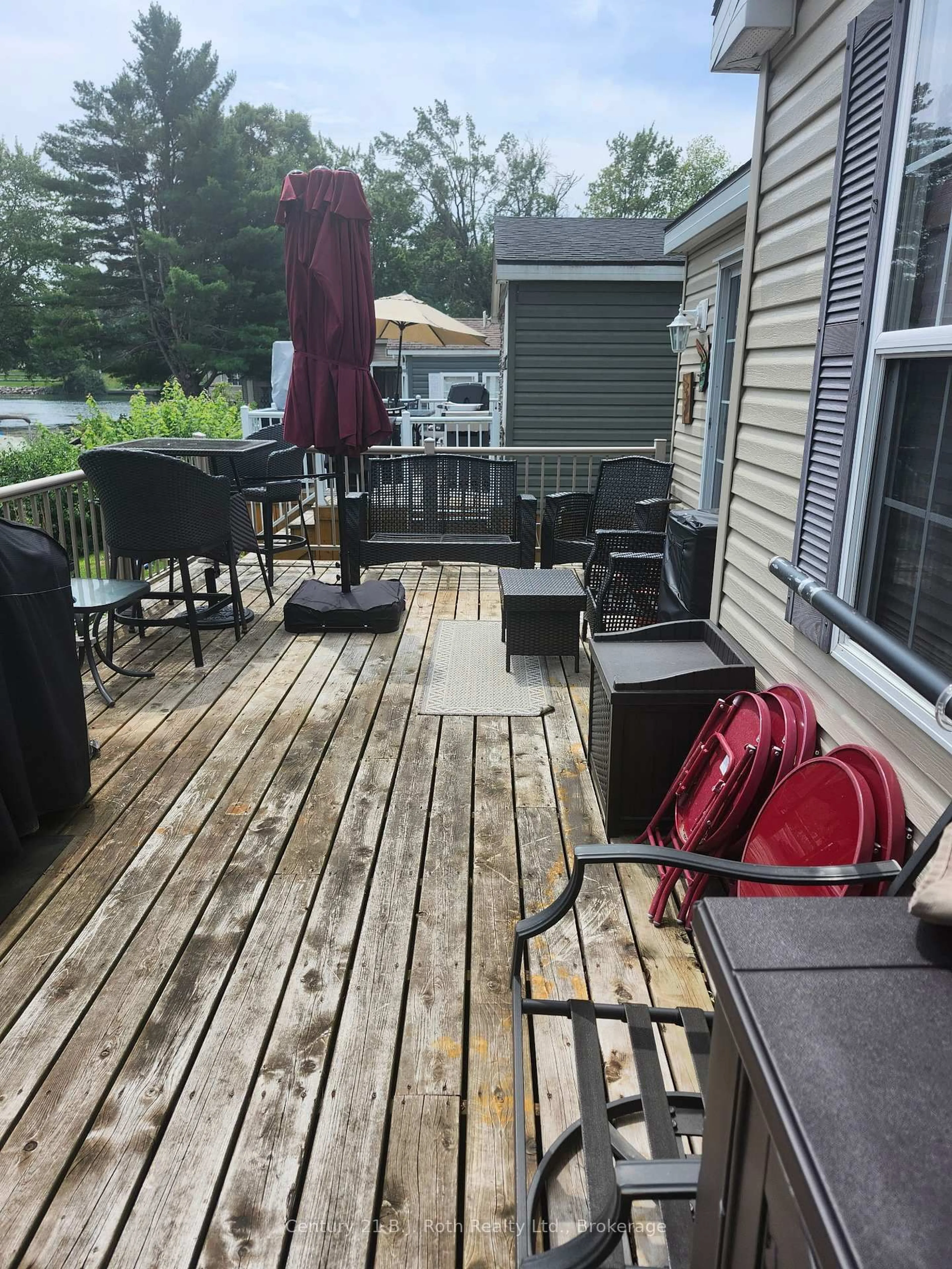 Patio, unknown for 1082 Shamrock Marina Rd #32, Gravenhurst Ontario P0E 1N0