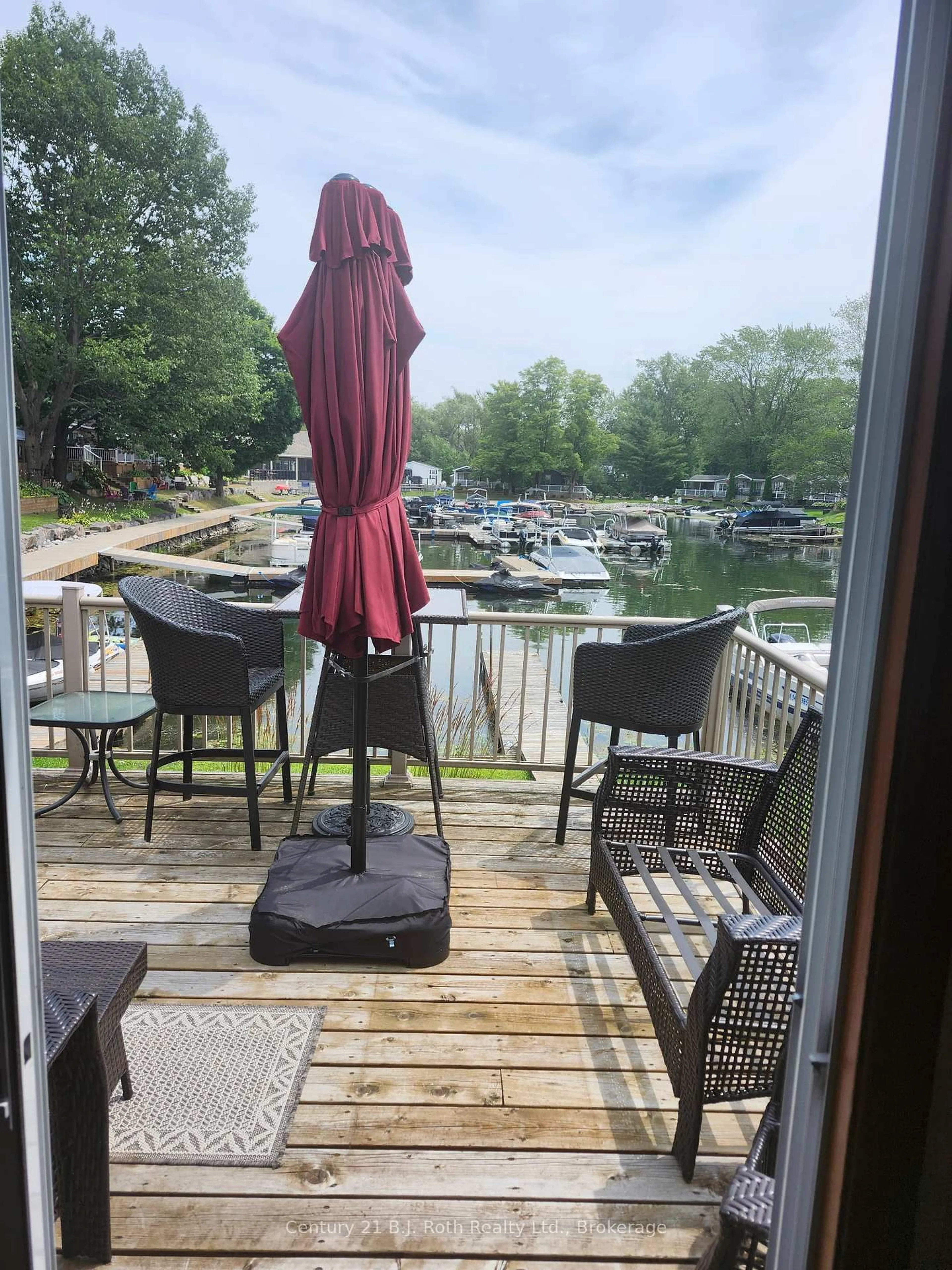 Patio, water/lake/river/ocean view for 1082 Shamrock Marina Rd #32, Gravenhurst Ontario P0E 1N0