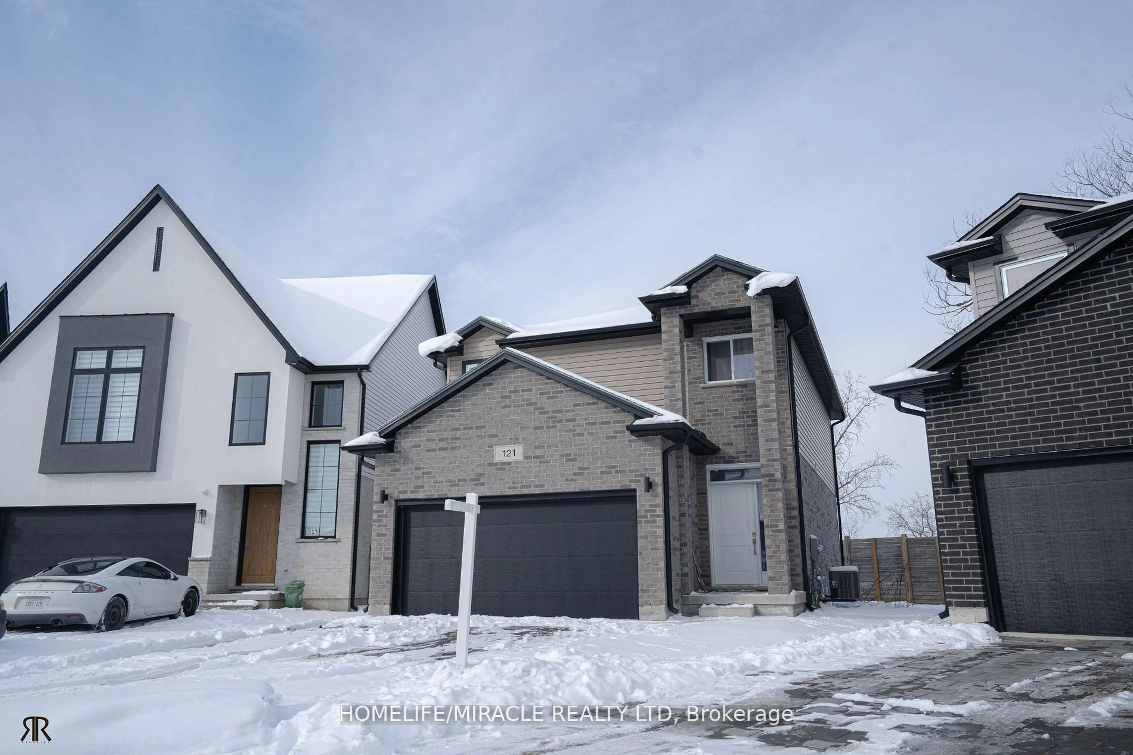 Unknown for 121 Marconi Crt, London East Ontario N5V 0C9