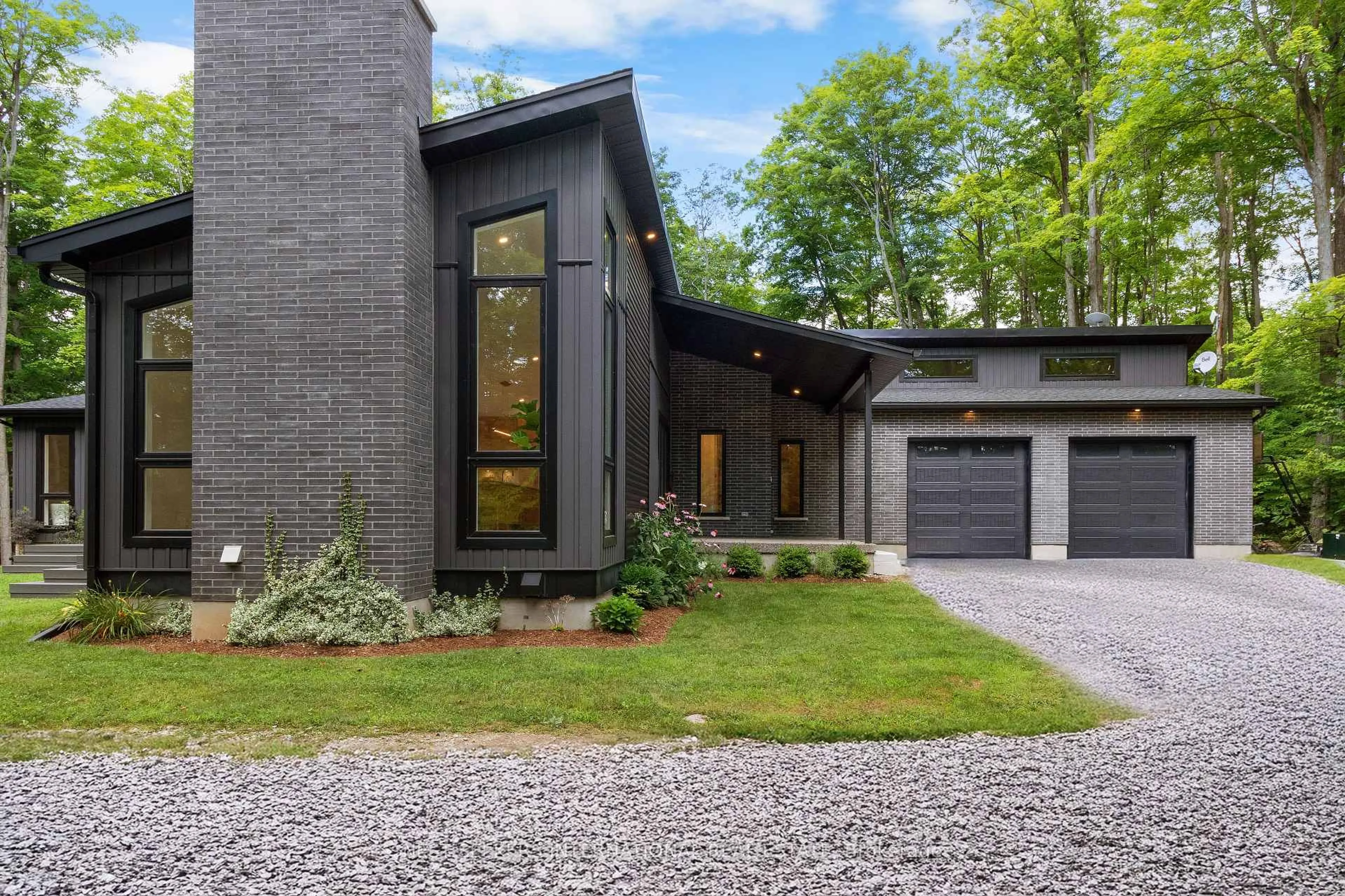 Home with brick exterior material, street for 4386 Watson Rd, Puslinch Ontario N0B 2J0
