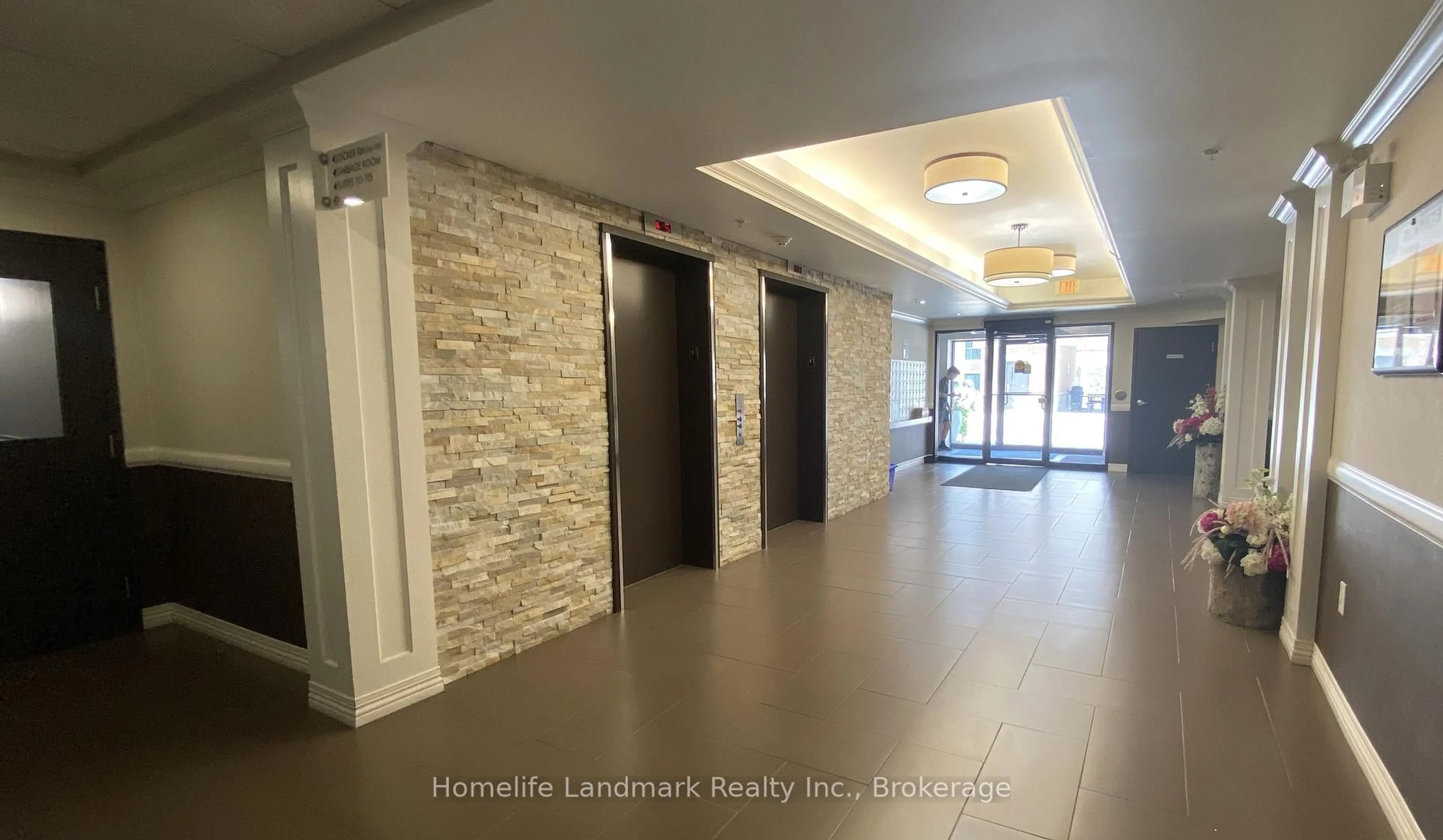 Lobby for 776 Laurelwood Dr #302, Waterloo Ontario N2V 0A8