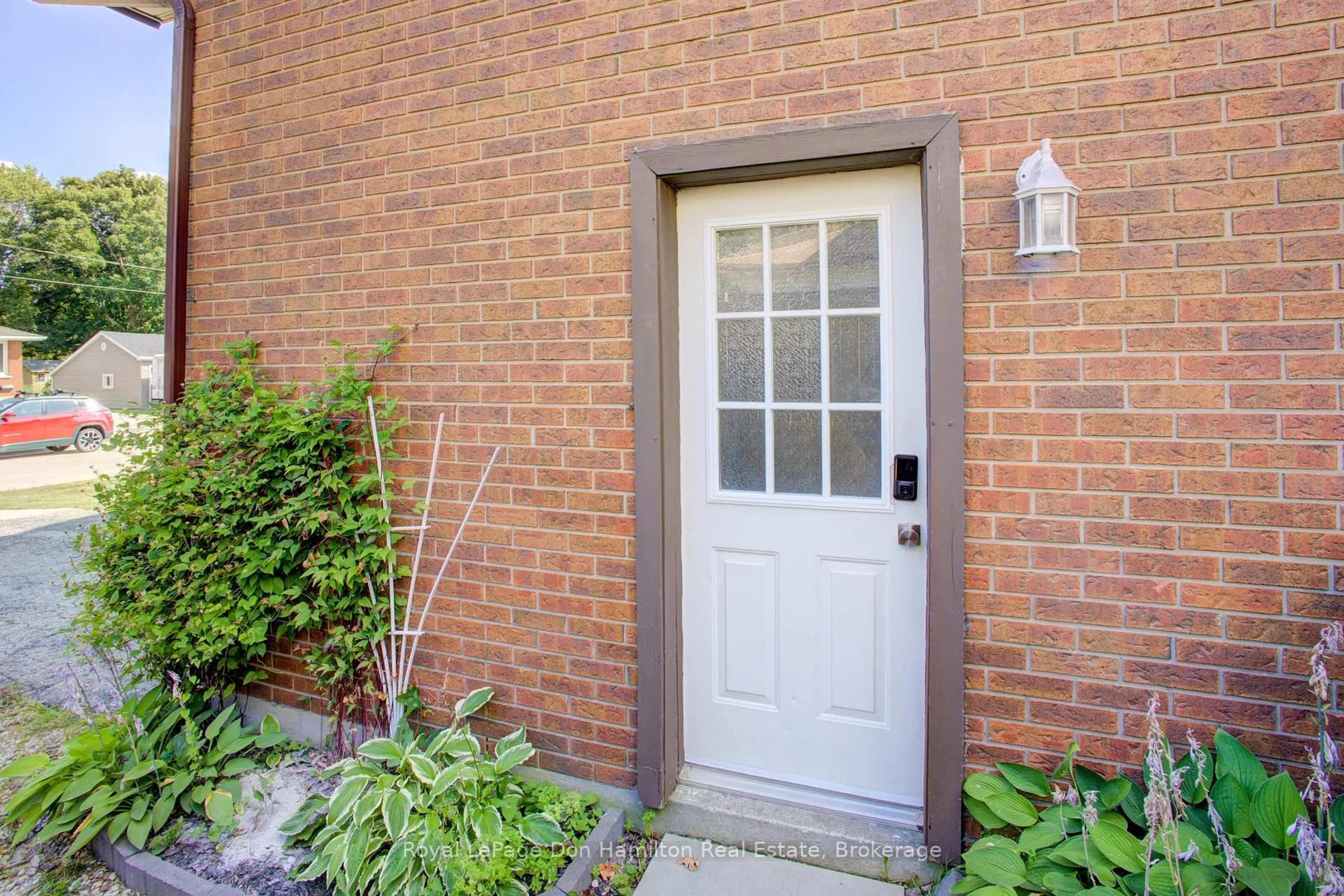 Unknown for 771 York Ave, North Perth Ontario N4W 2Y4