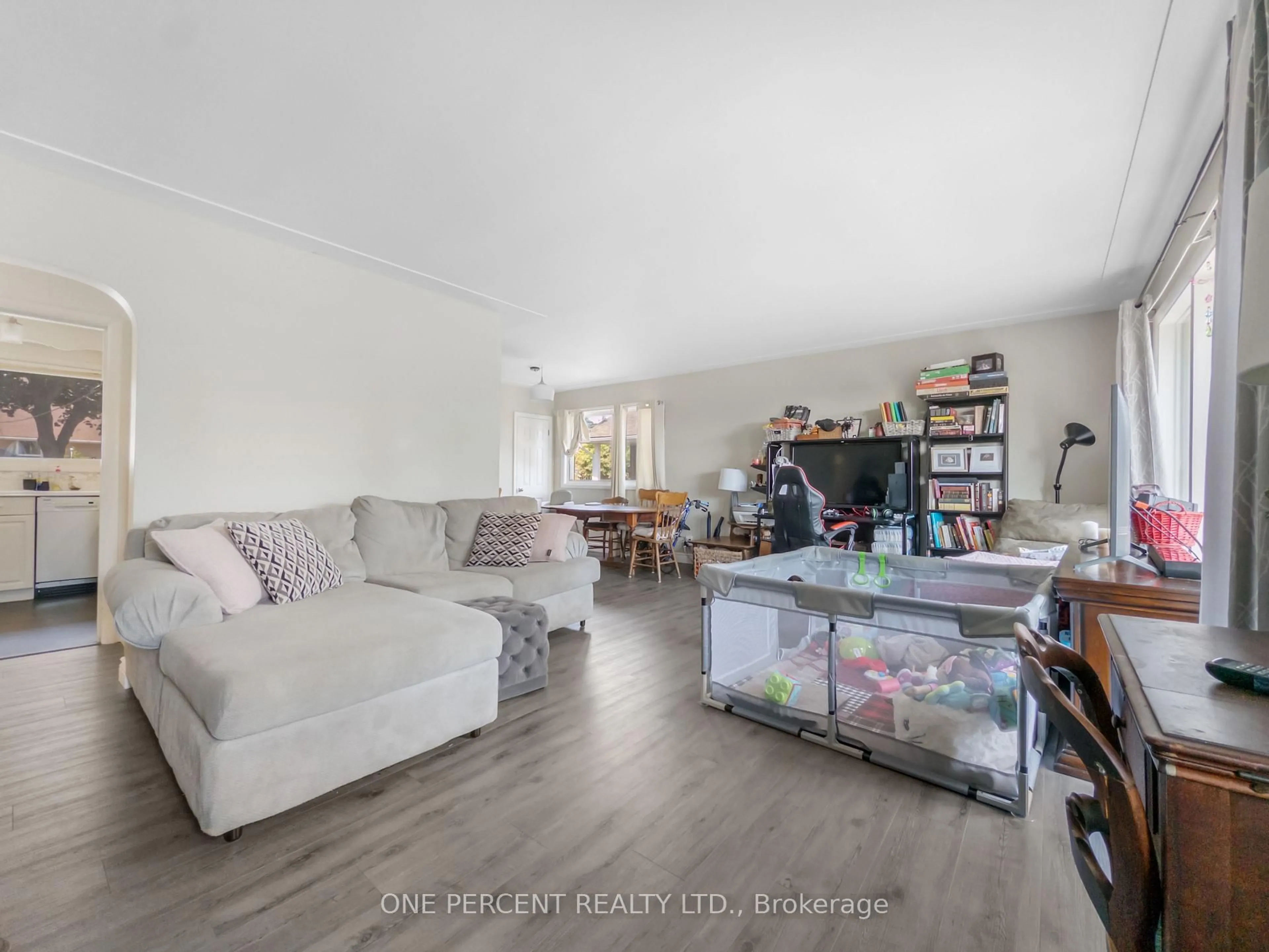 Living room with furniture, unknown for 36 THIRD Ave, Quinte West Ontario K8V 5N2