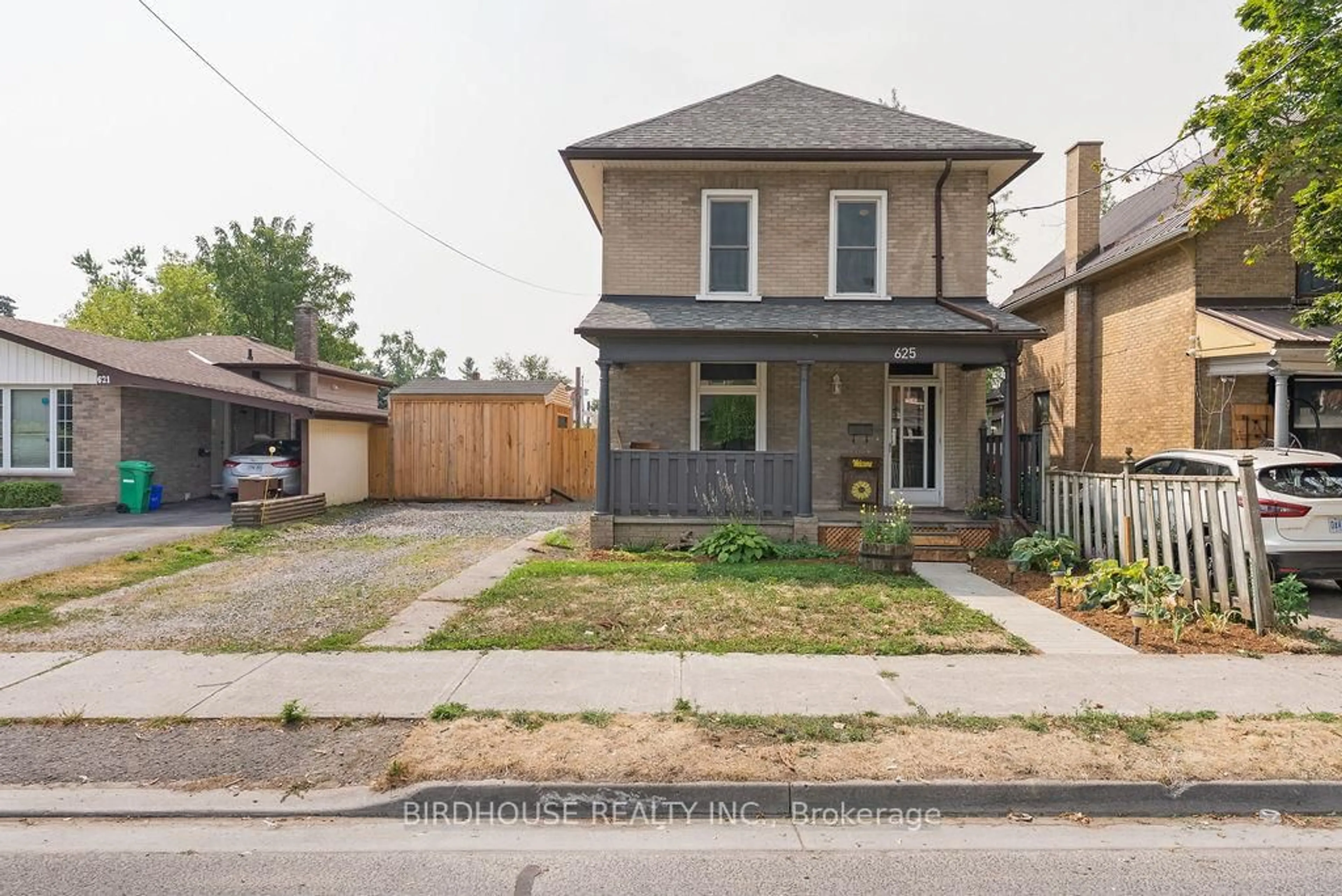 Home with brick exterior material, street for 625 Brown St, Peterborough Central Ontario K9J 4K6