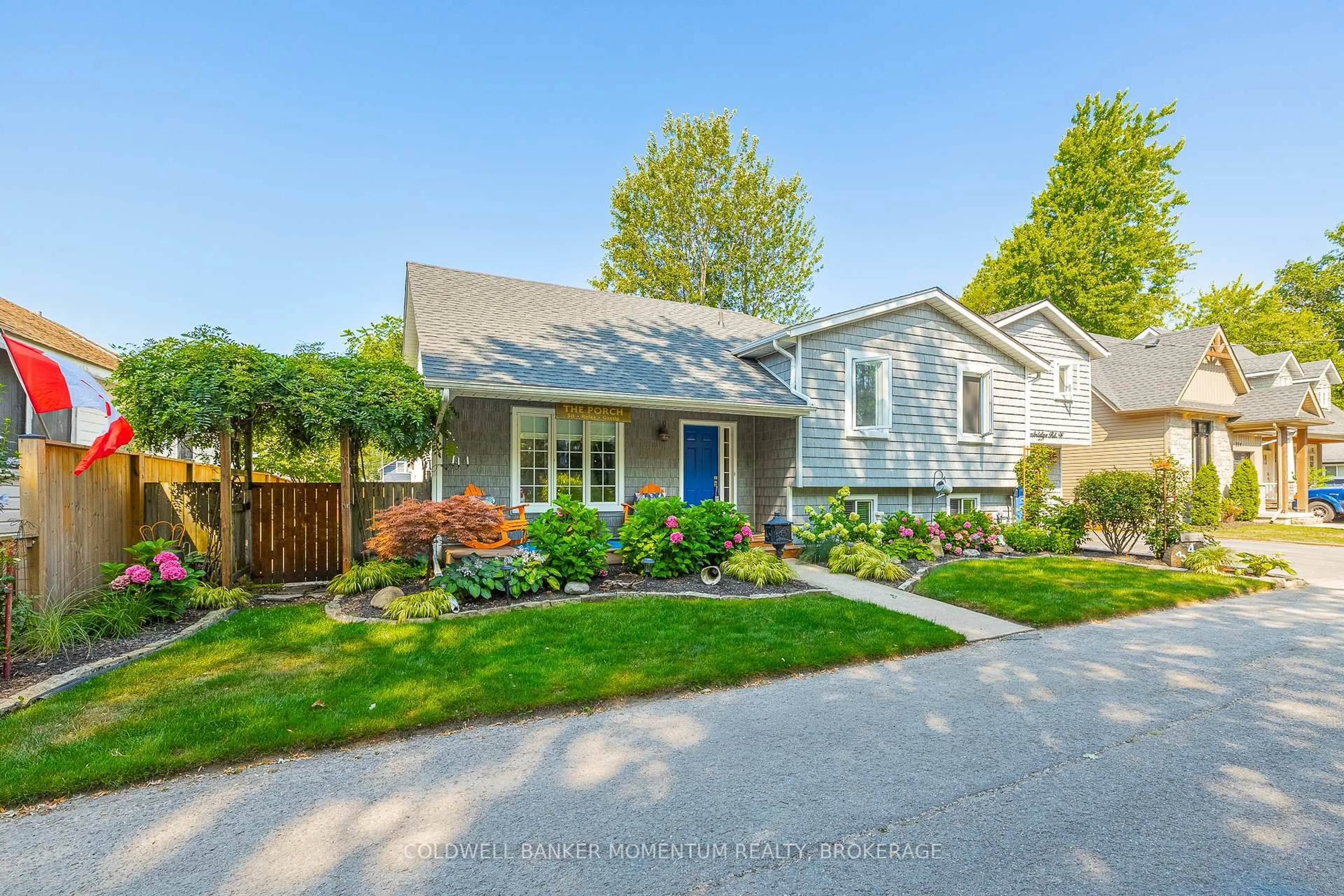 Home with vinyl exterior material, street for 348 Cambridge Rd, Fort Erie Ontario L0S 1B0